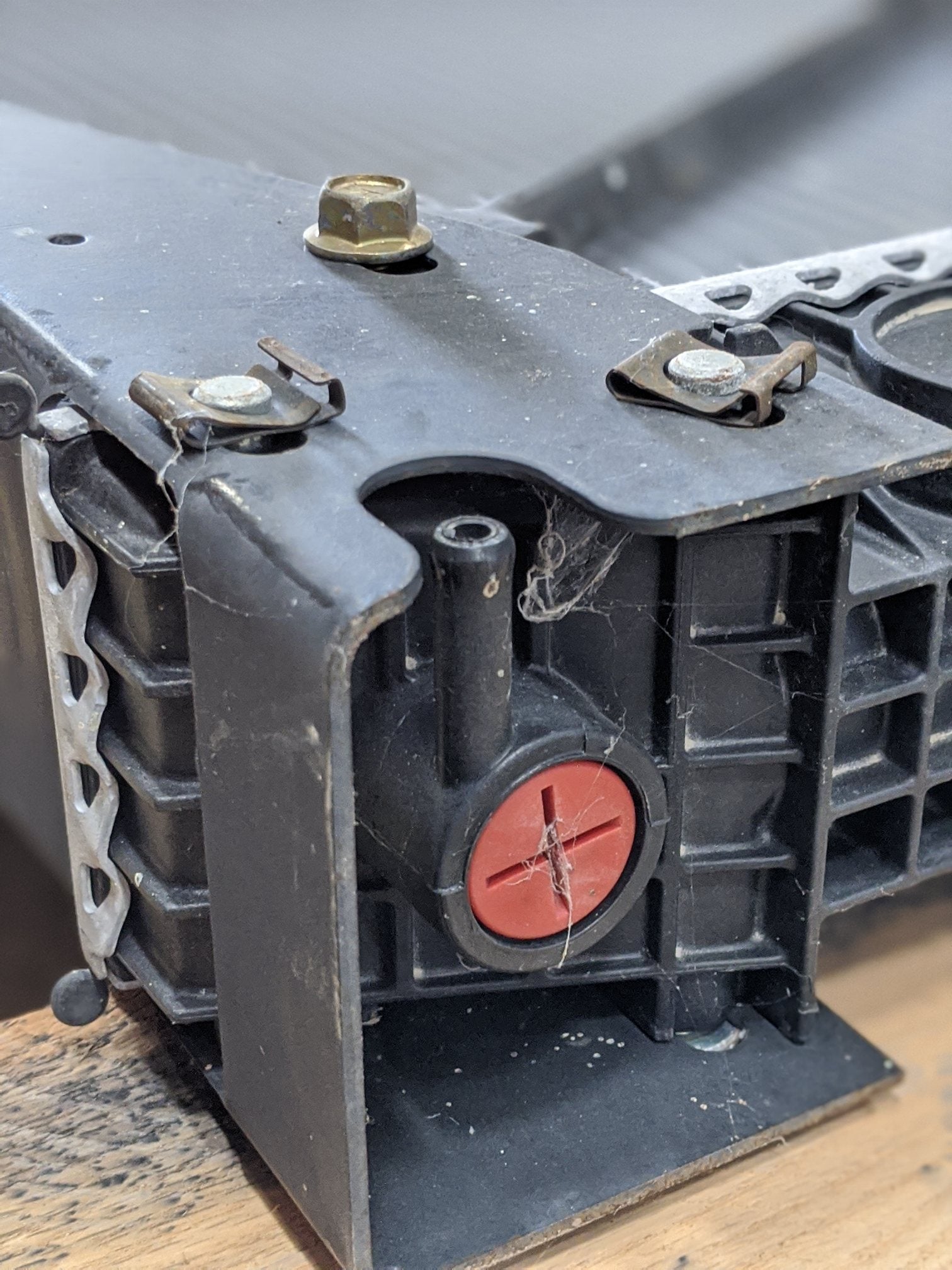 Freightliner 41 3/4" x 31 1/2" x 2" Radiator w/o Oil Cooler - P/N BHT E3831 (9701324423484)