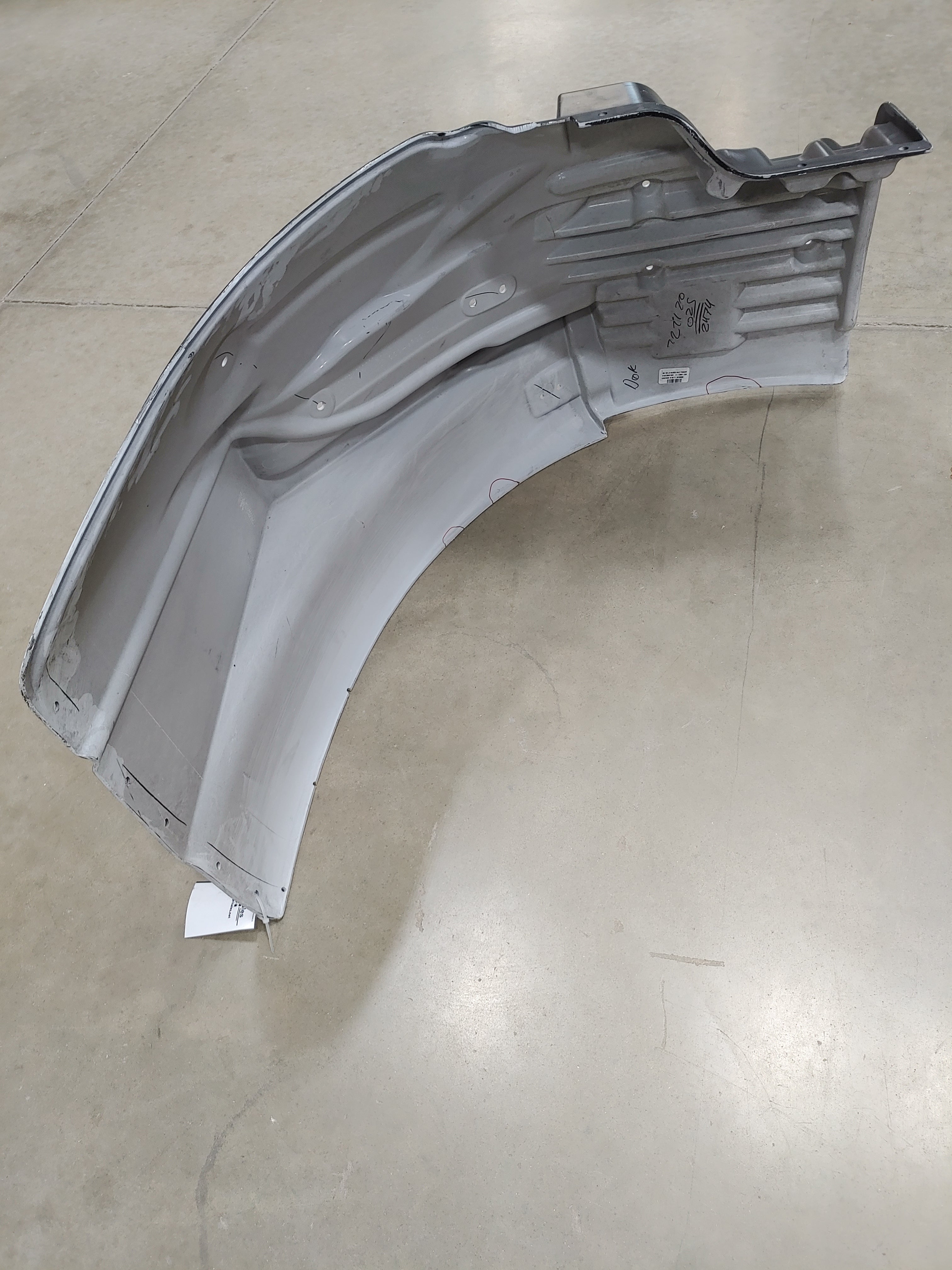 Damaged Freightliner M2 106 LH Raised Half Fender - P/N 17-13684-025 (9897008300348)