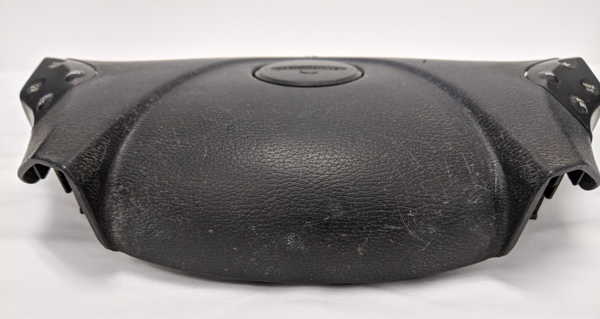Used Freightliner Cascadia P3 Steering Wheel Cover w/ Switches-P/N A14-15886-000 (9986961703228)
