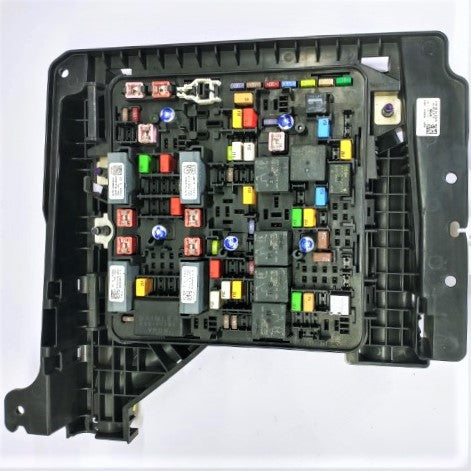 Freightliner Power Distribution Module VPDM Fuse Panel - Damaged - P/N A06-90283-001 (8757509783868)