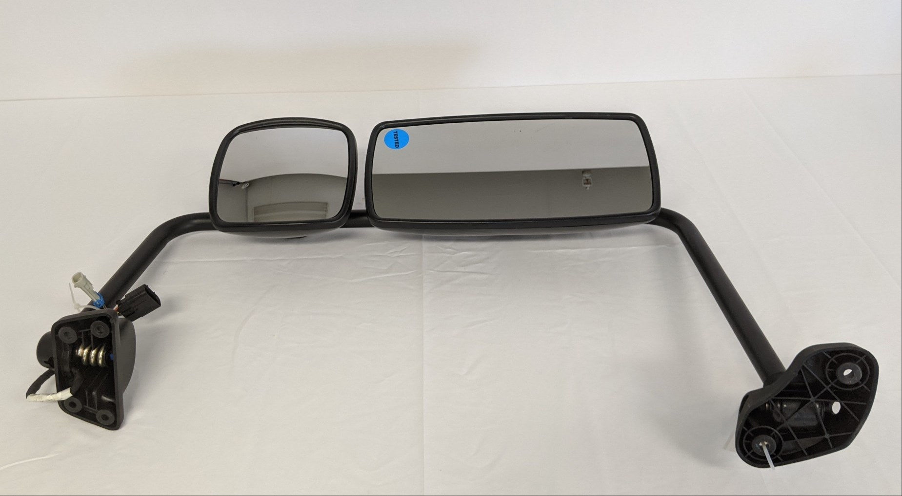 *Scratched* Freightliner M2 LH Remote Cummins Black Mirror - P/N A22-74243-062 (9913571934524)