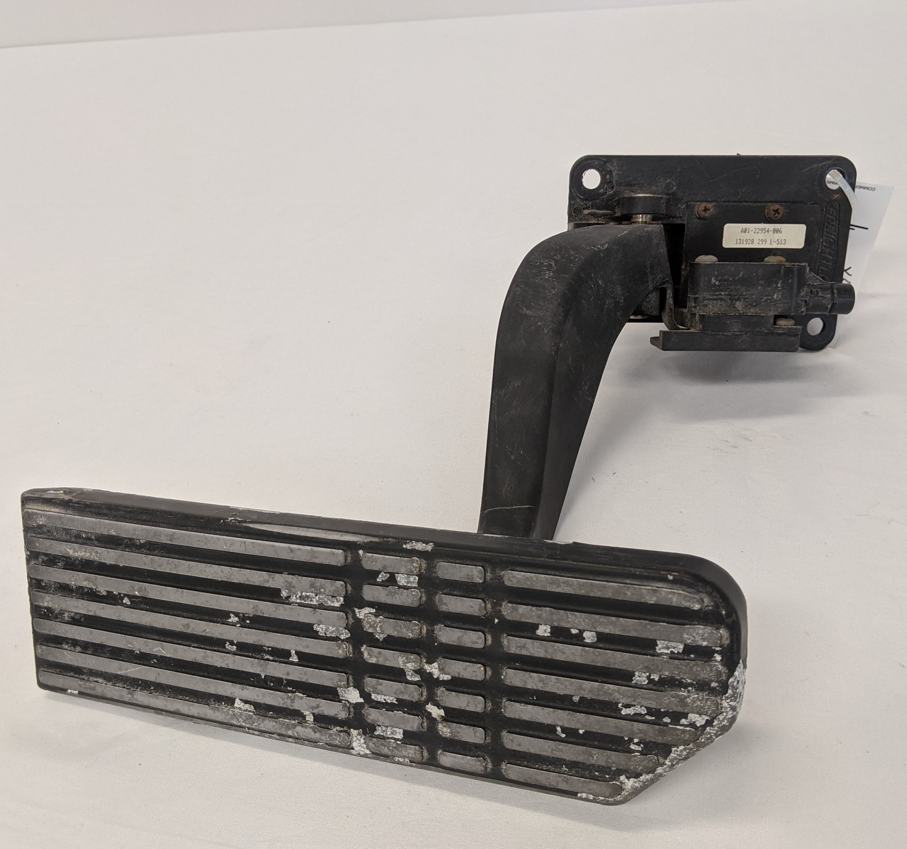 Used Freightliner Century, Columbia Electric Accelerator Pedal-P/N A01-22954-006 (10023700136252)