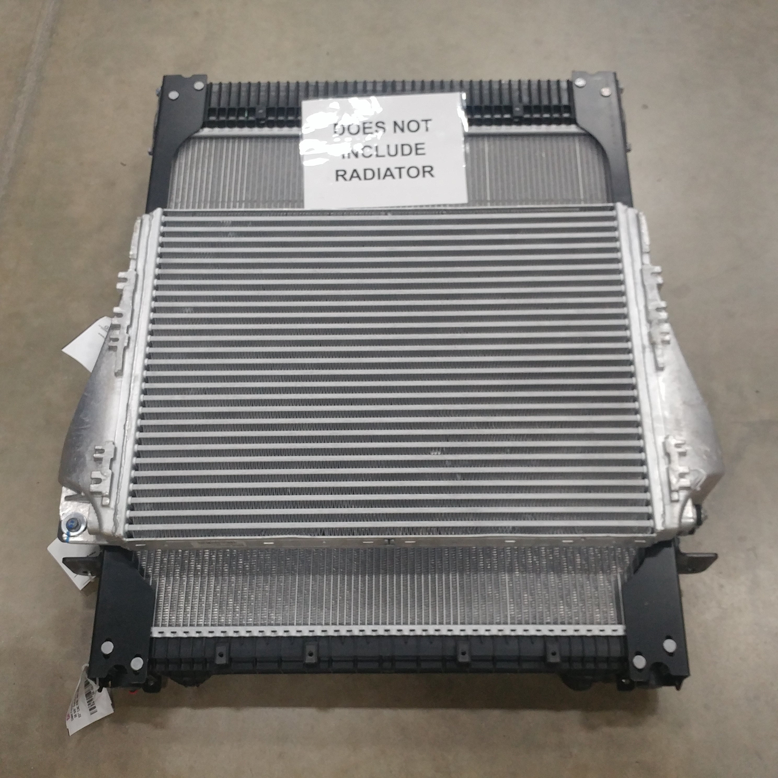 Behr 28 ¾" x 21 7/8" Charge Air Cooler - P/N  01-33030-000 (8425642721596)