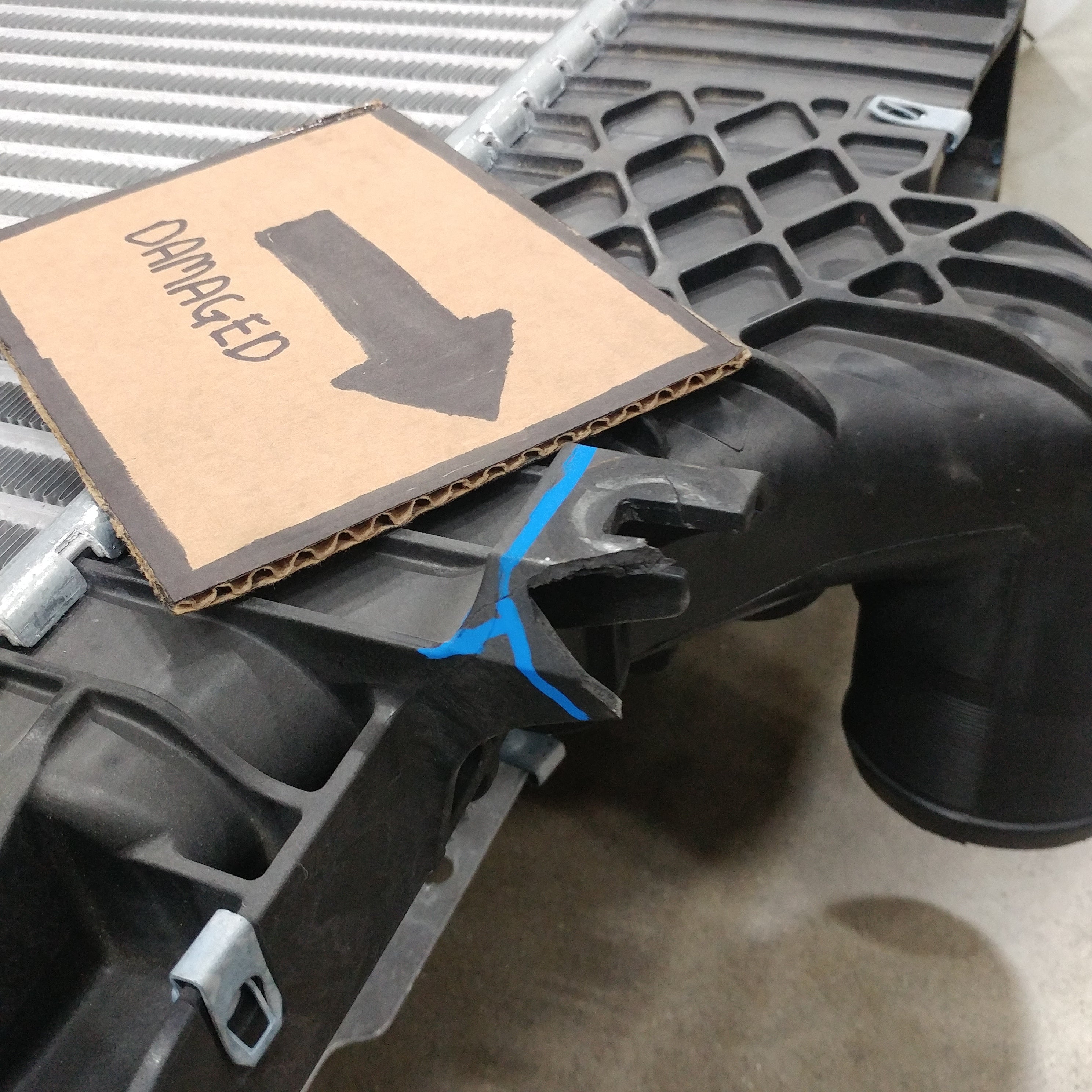 Damaged FL M2 Radiator - TXE1004015 & CAC - TXE1030482 Assy - P/N 05-34530-005 (8679003160892)