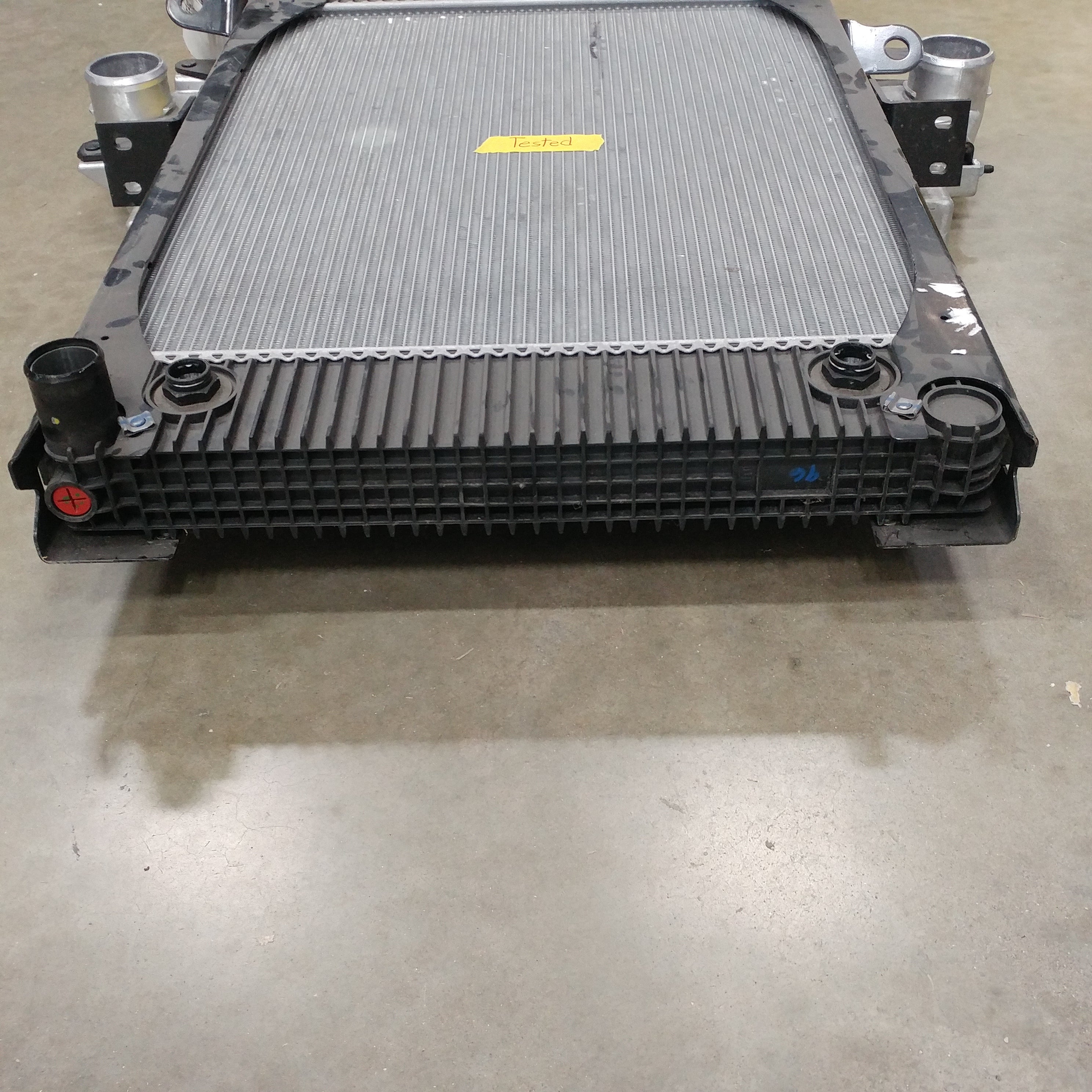 Freightliner Radiator & CAC - BHT D3032 Assembly - P/N BHT E2275 (8756277051708)