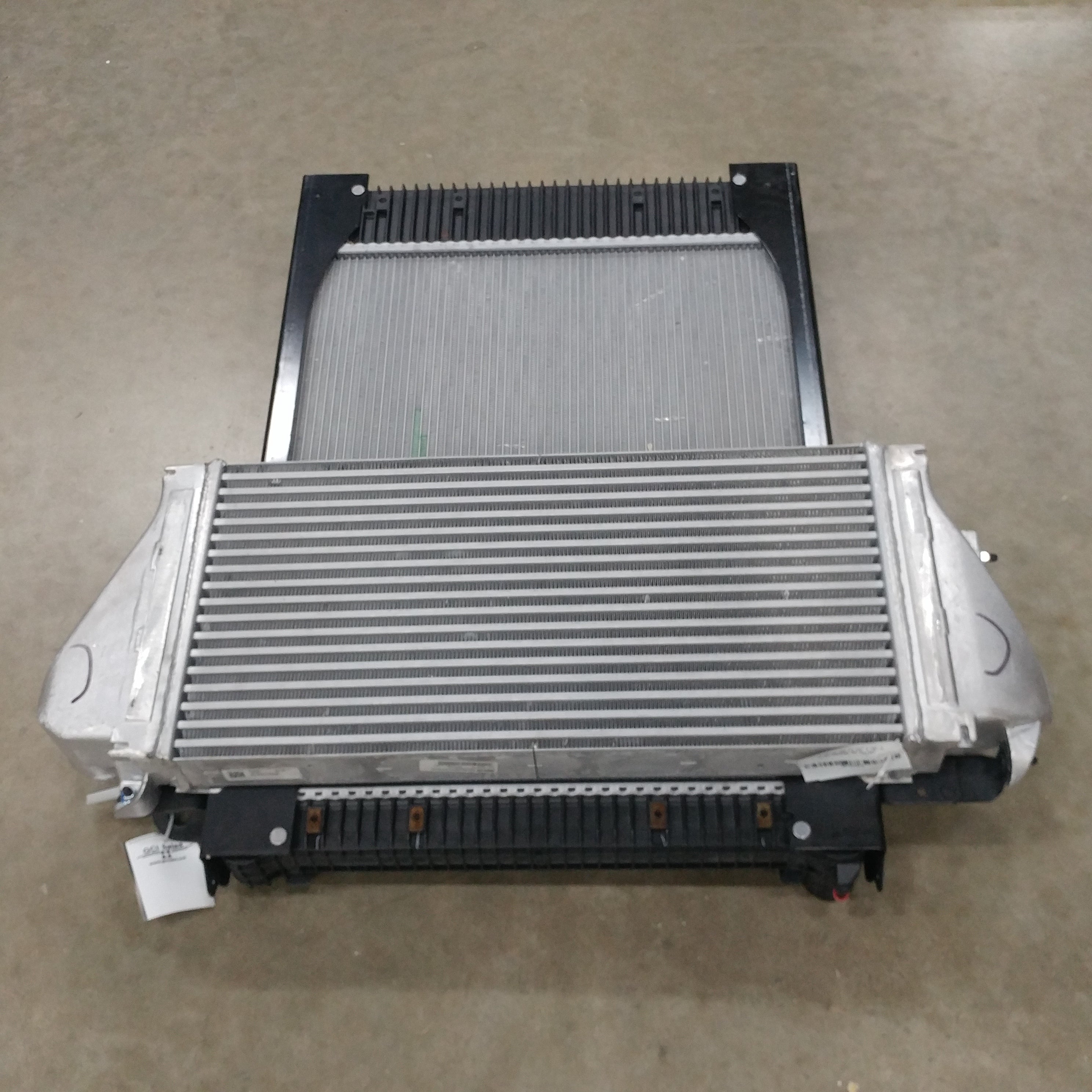 Freightliner Radiator & CAC - BHT D3032 Assembly - P/N BHT E2275 (8756277051708)