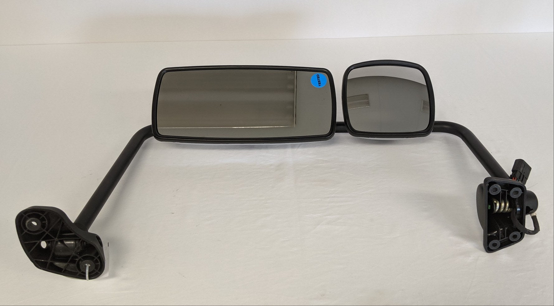 Used Freightliner M2 RH Remote LED Heated Chrome Mirror - P/N A22-74244-008 (5016718573654)