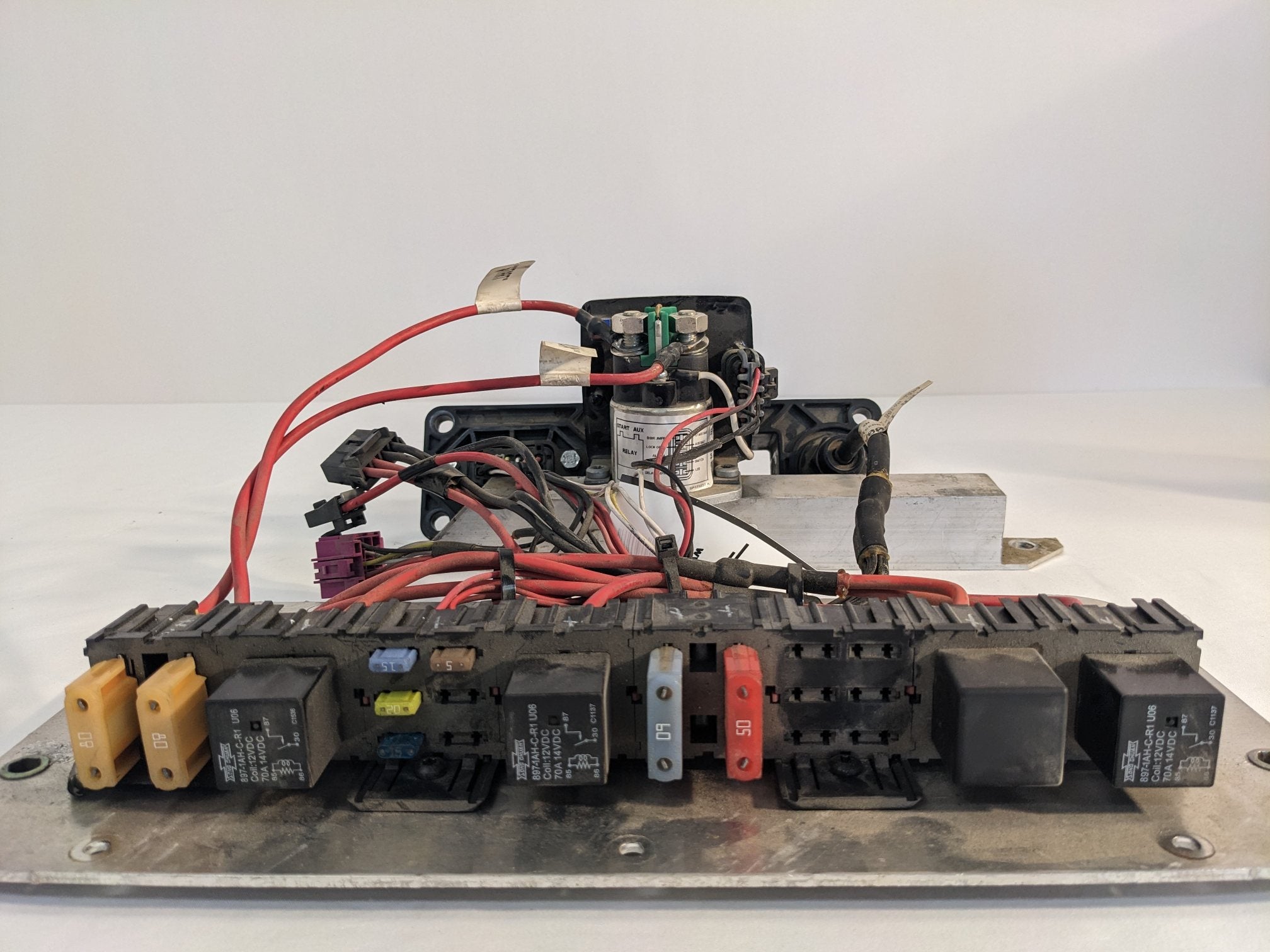 Used FTL Cascadia P3 AUX Heater Relay w/Controller -P/N 1000281032 A06-72721-003 (10074760413500)