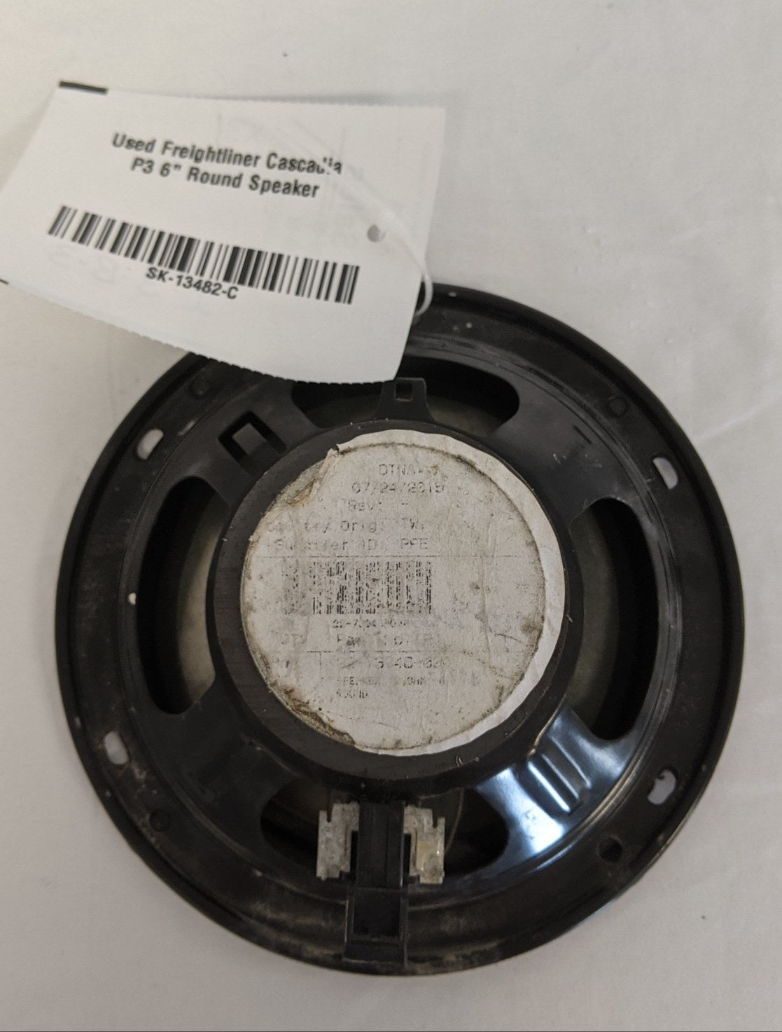Used Freightliner Cascadia P3 6" Round Speaker - P/N 22-73046-000 (10010292486460)