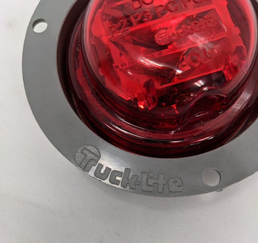 New FRT 10 Series LED Red Round 12V With Grey Flange Light - P/N TL 10379R (10168312234300)