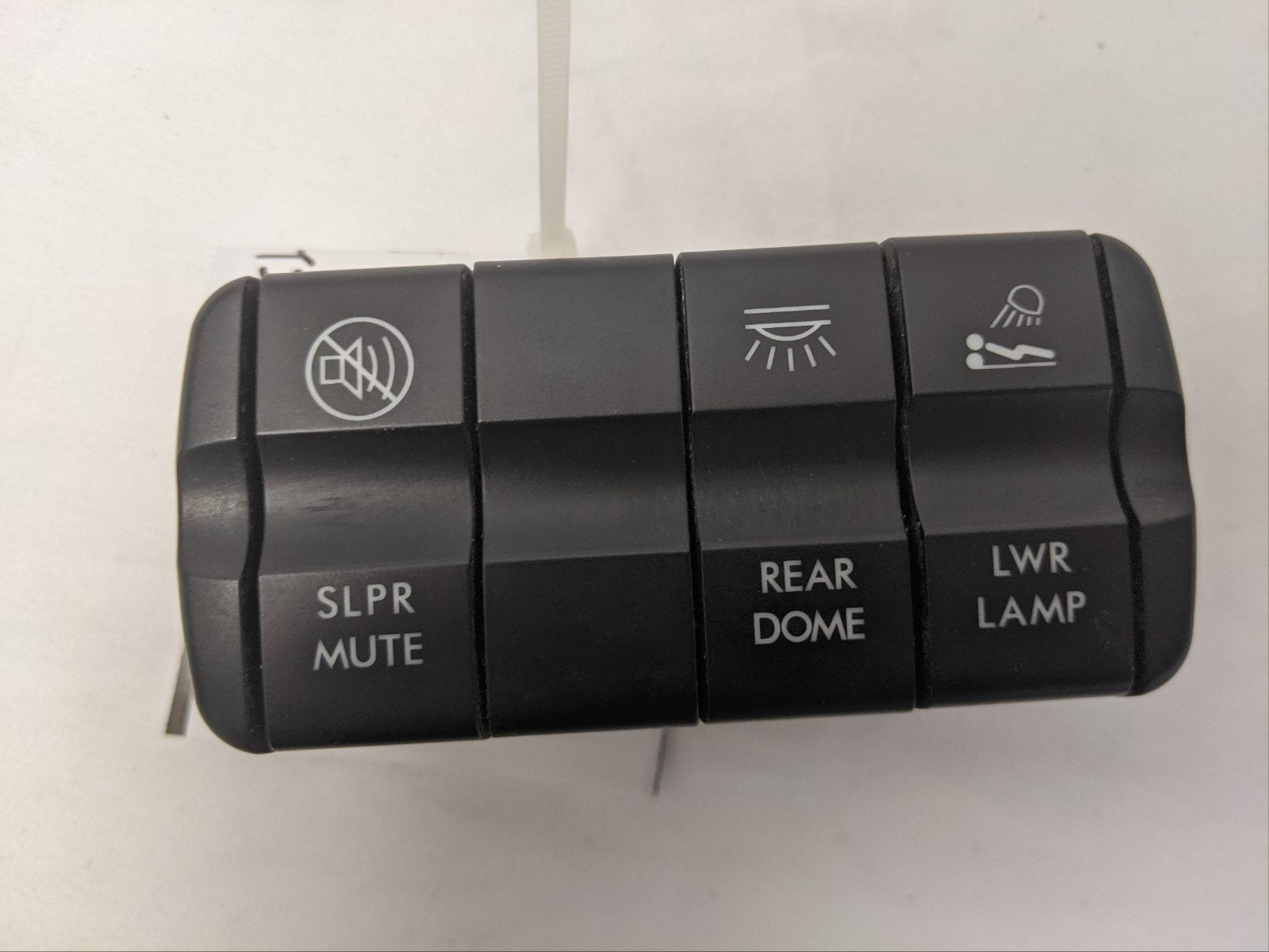 Freightliner Cascadia P3 Sleeper Switch Panel 4-SW | A06-60973-000