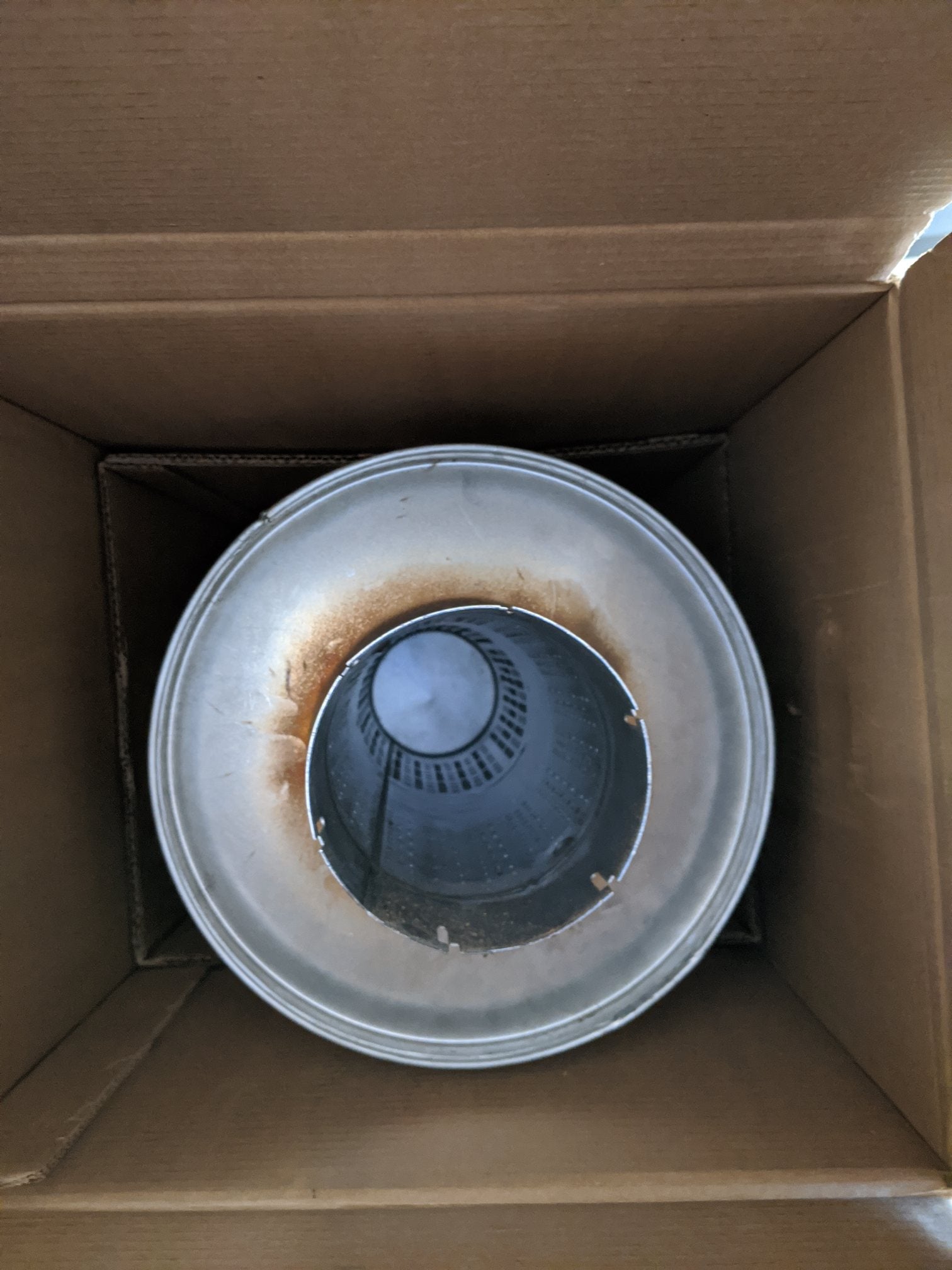 New Freightliner 5" Inlet 5" Outlet Horizontal Exhaust Muffler- P/N 04-21131-000 (9891262136636)