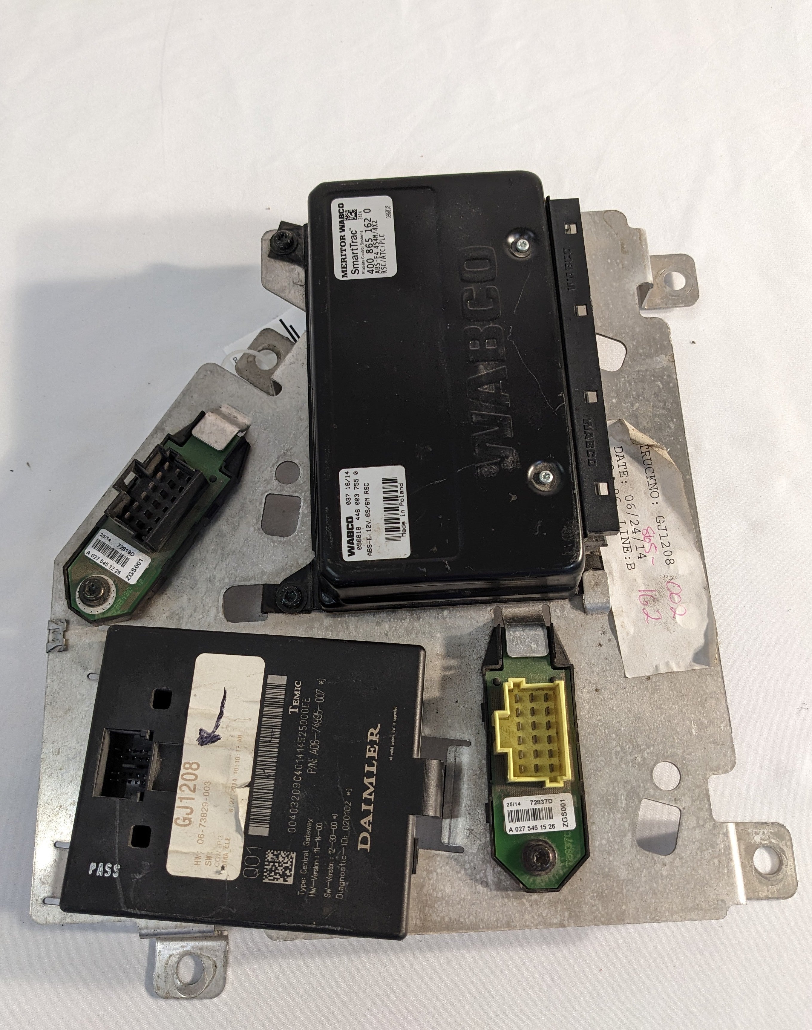 Used Freightliner Cascadia ABS ECU & Multiplex Module | 4008651620