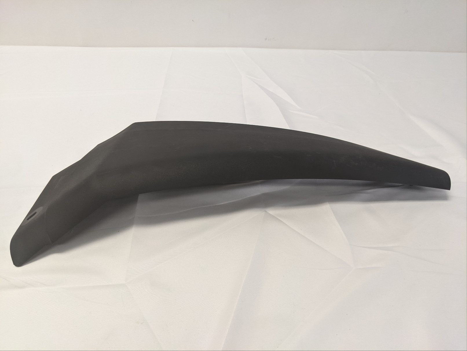 Freightliner LH Air Dam Outer Bumper Cover | 21-28988-002