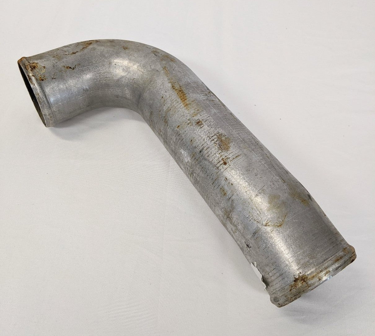 Freightliner 1375 Detroit DD13 Lower Coolant Tube - P/N 05-21787-000