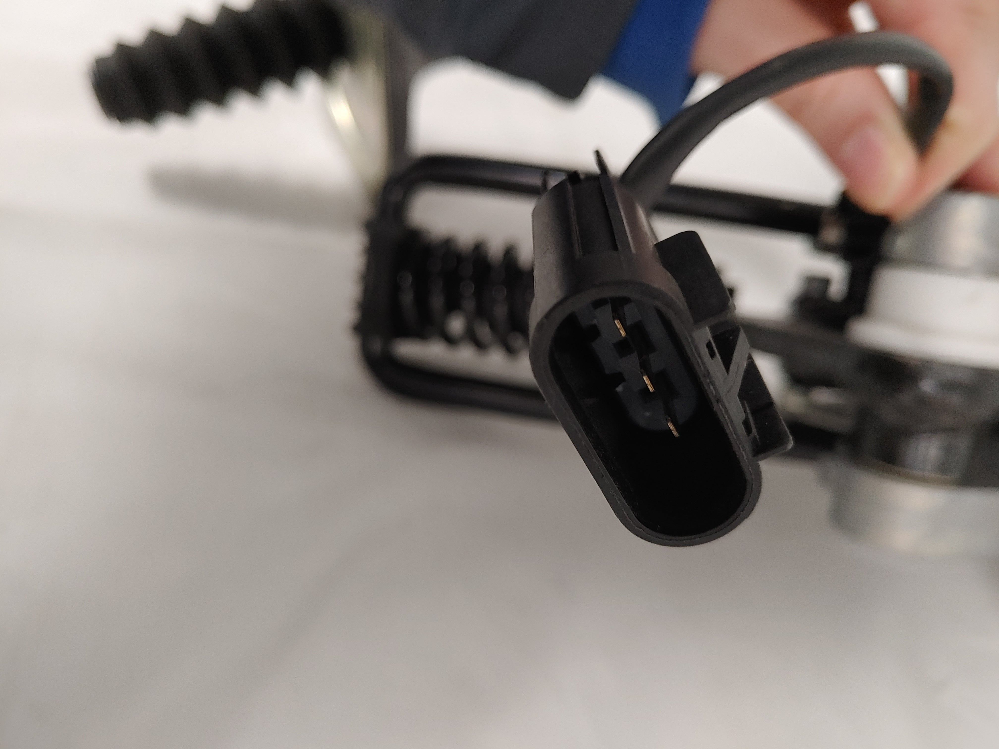 Wabco Hydraulic Clutch Pedal & Slave Cylinder Assembly - P/N A02-14022-000 (8938289987900)