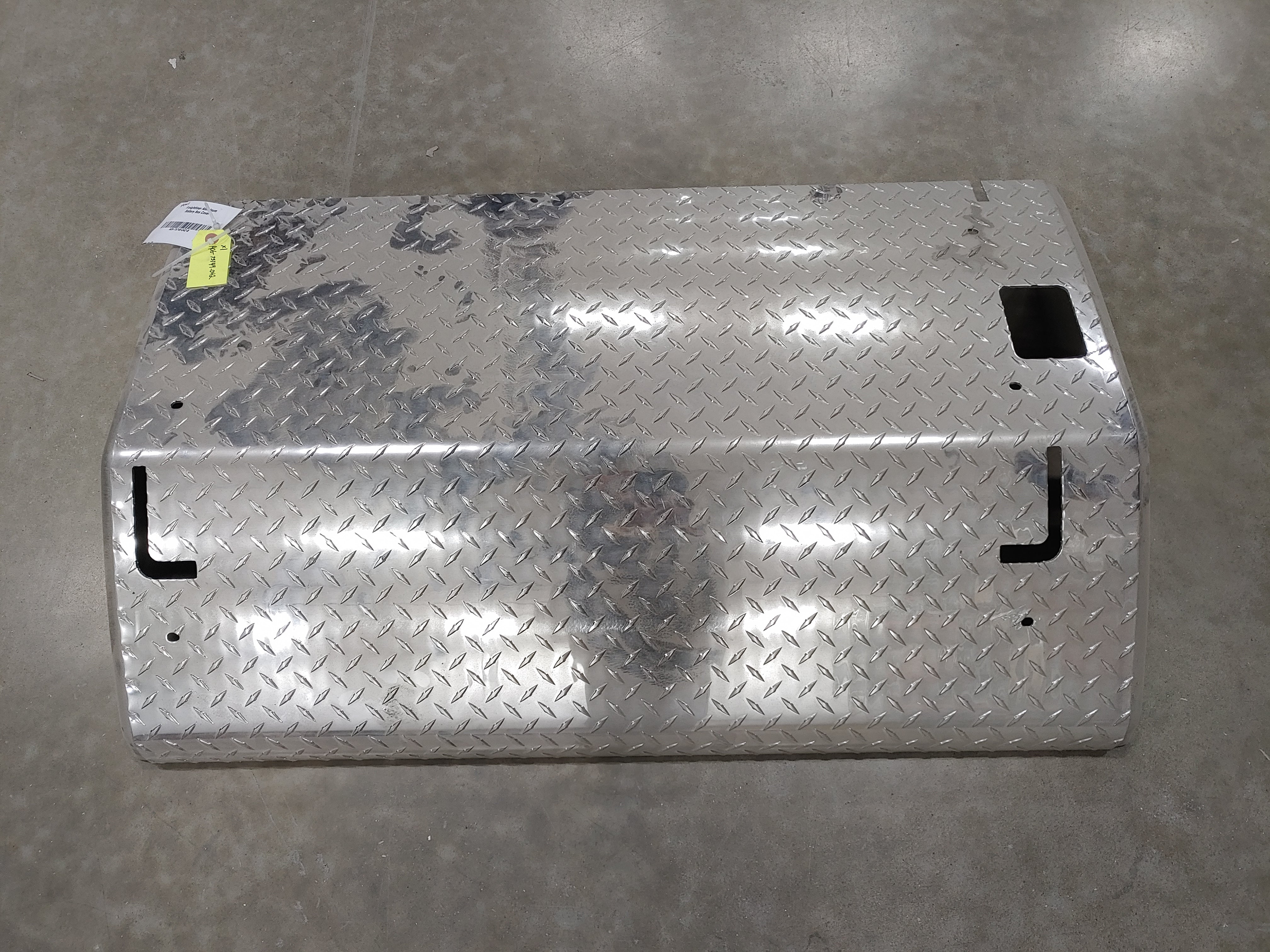 Freightliner Aluminum Battery Box Cover - P/N A06-75749-042 (8210992857404)
