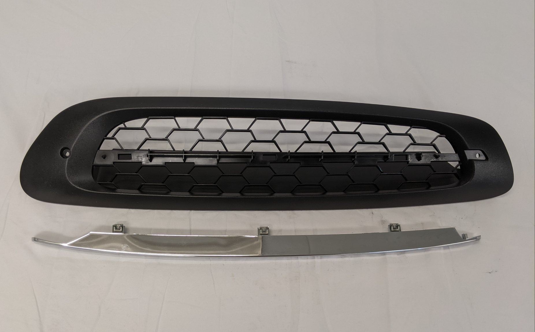 New Freightliner M2 106 Intake Bezel With Chrome Trim - P/N 17-21925-000 (10157345997116)