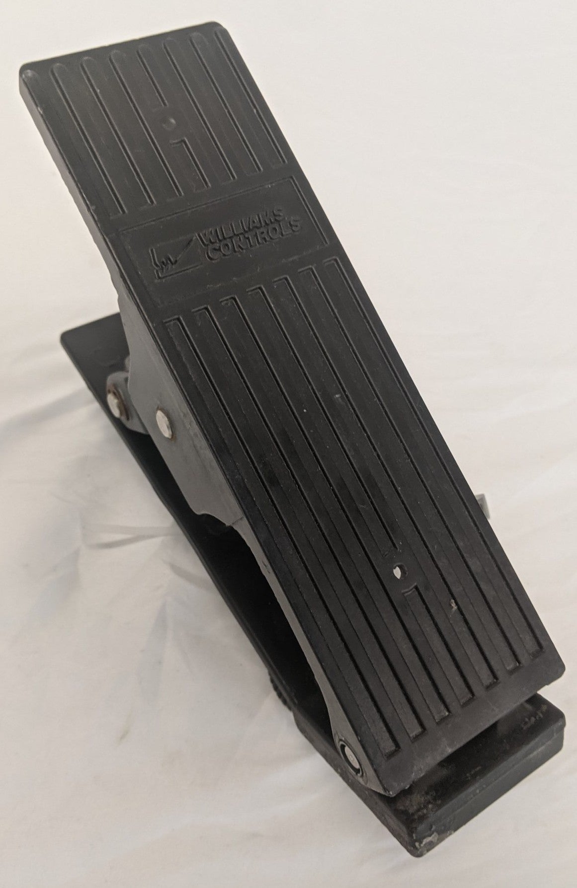 Used Freightliner FLD Classic CAT Electric Throttle Pedal - P/N A01-23122-000