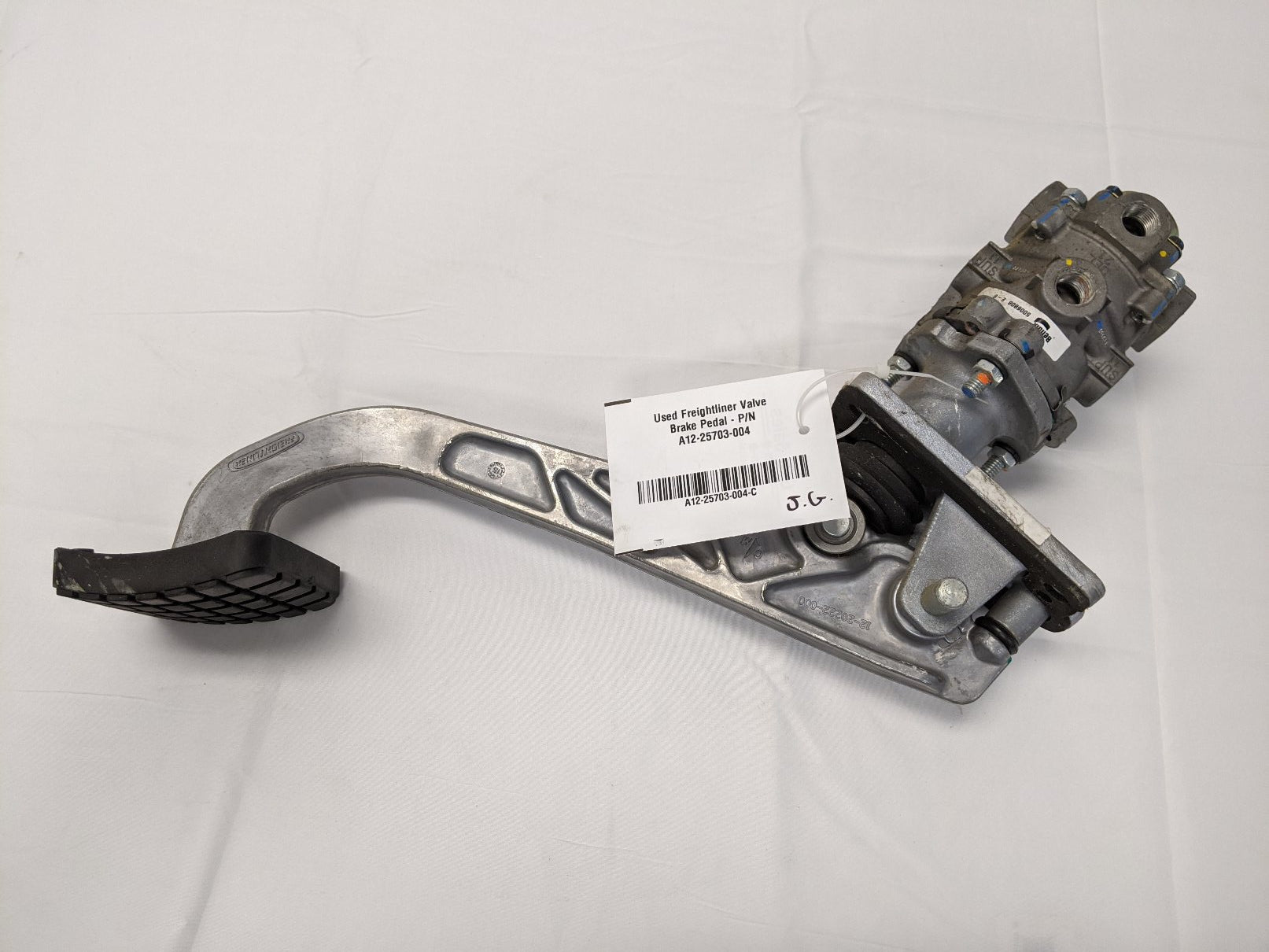 Freightliner Valve Brake Pedal (A12-25703-004) - Used