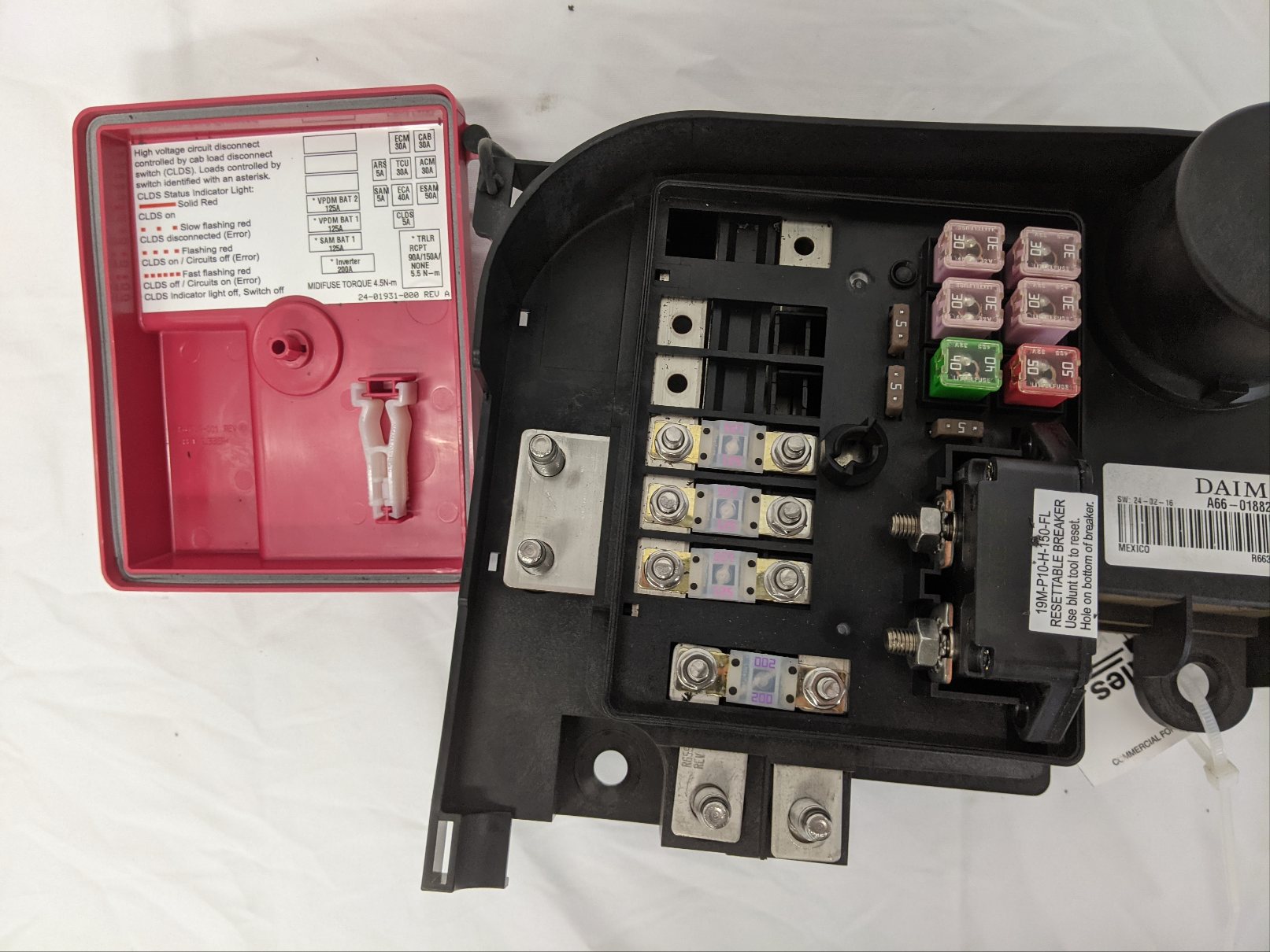 New Freightliner Daimler Battery Cable Access Power Module - P/N A66-01882-012 (10168408113468)