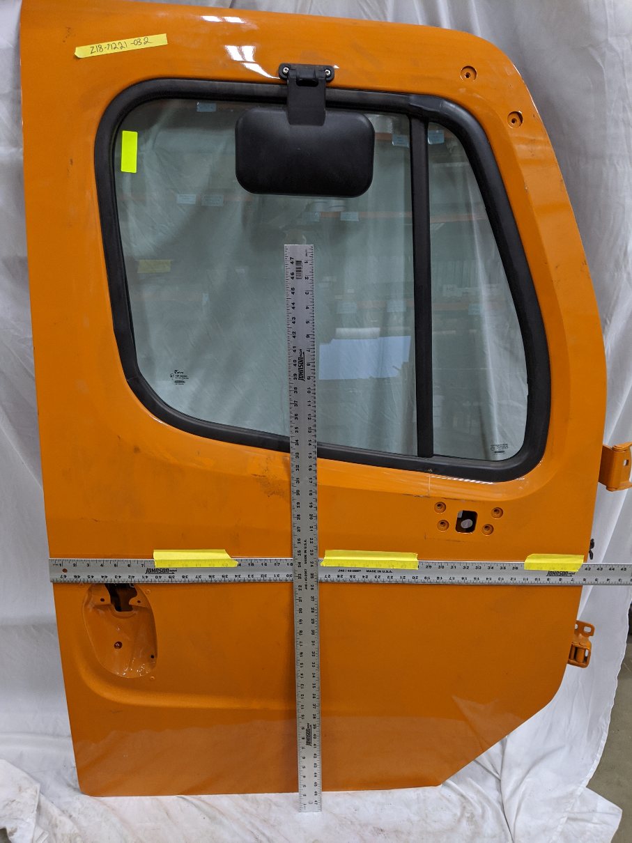 Freightliner M2 Plus RH Door w/ Window - P/N Z18-71221-032 (10091449123132)