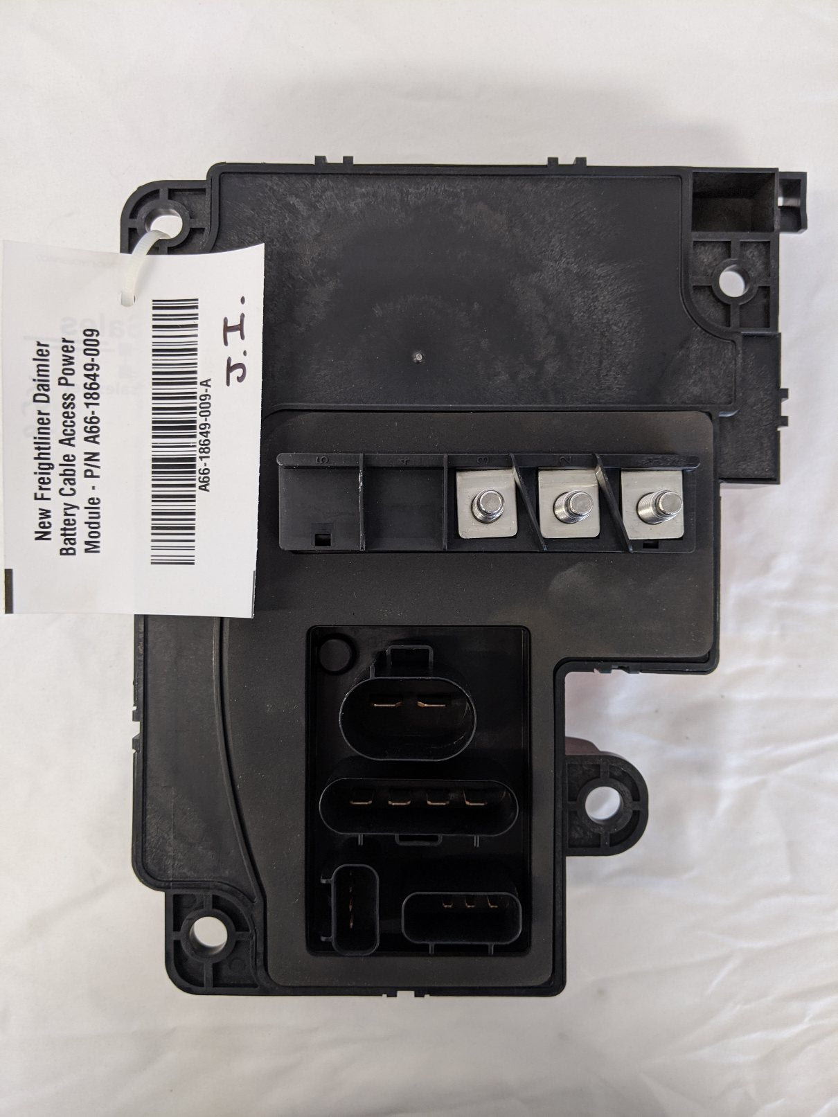 New Freightliner Daimler Battery Cable Access Power Module - P/N A66-18649-009 (10168291852604)