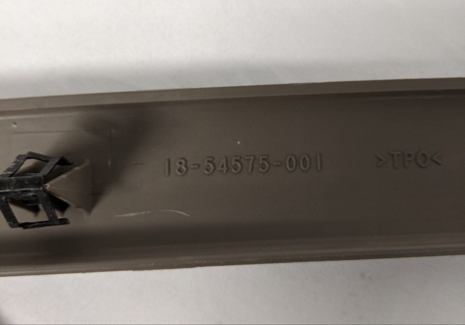 Used Freightliner CAS P3 Raised Roof RH Window Trim Ring Bezel -P/N 18-54575-001 (9960317452604)