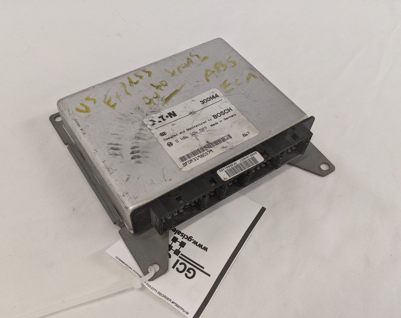 Used Eaton Antilock Brakes Electronic Control Unit - P/N ETN 300144