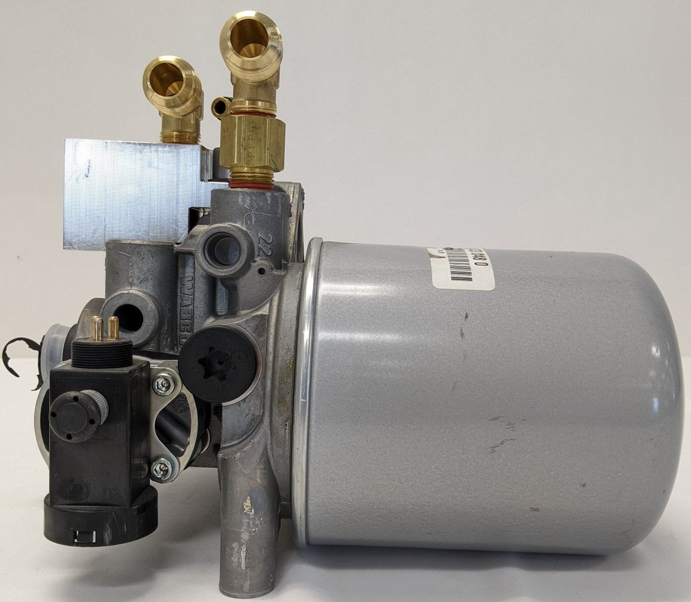 Damaged Western Star 57X Wabco 12 V, TCV Twin Air Dryer - P/N WAB 432 433 048 0