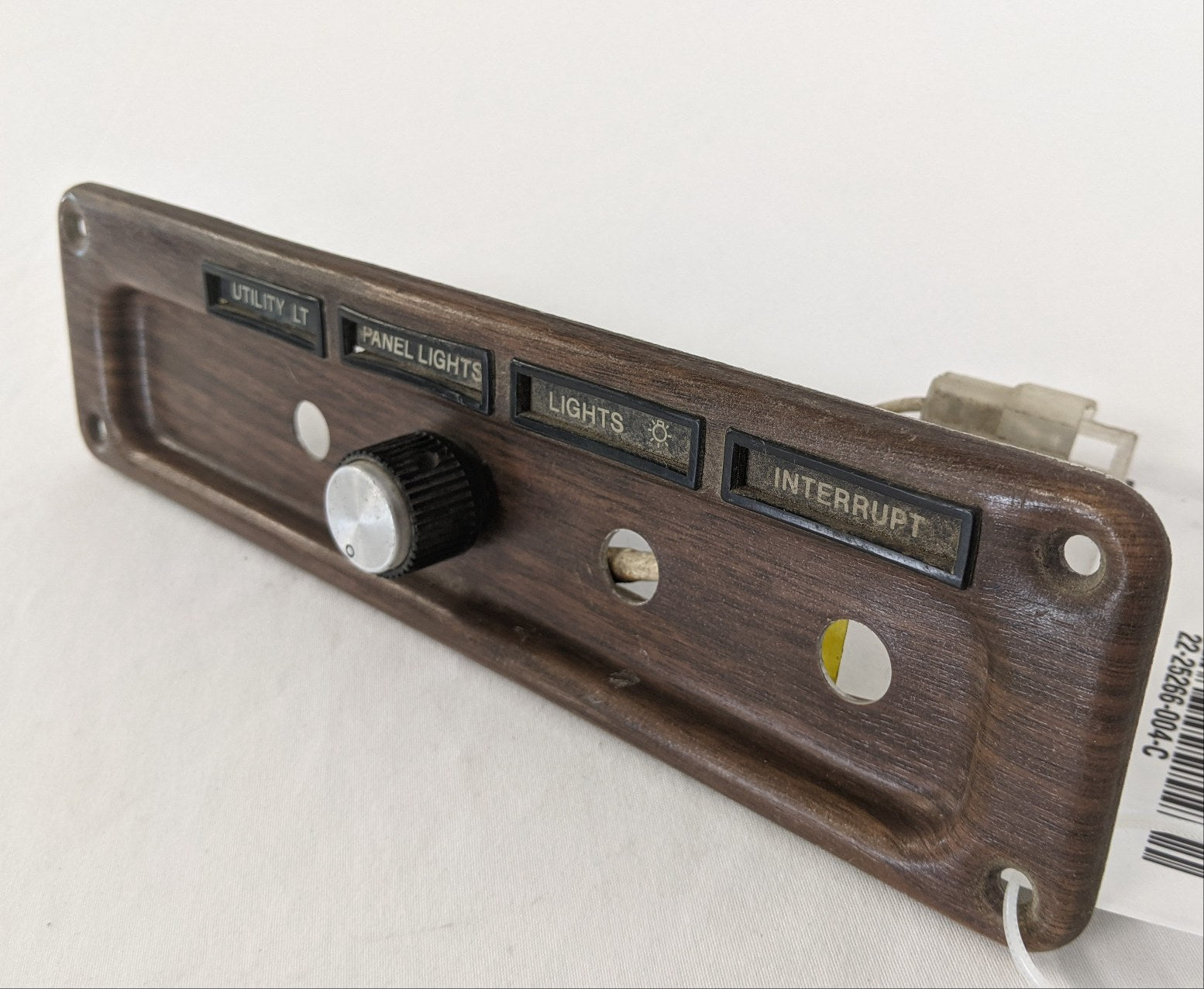 Used Freightliner FLD Classic RH Dash Switch Panel -P/N 22-25266-004 (9997626442044)