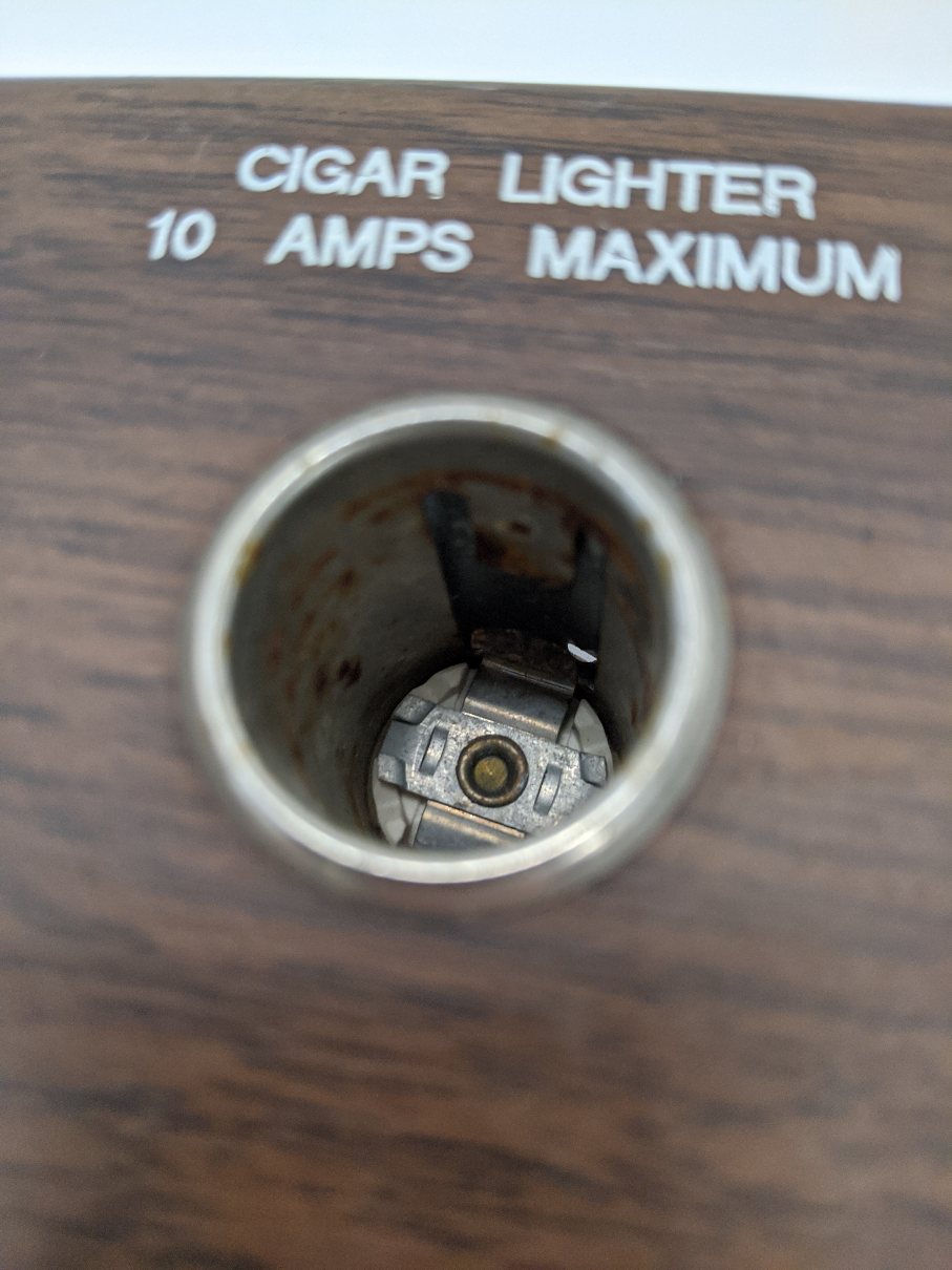 Used Freightliner FLD Classic Cigar, Cigarette Lighter Panel - P/N 22-37912-001 (10106905788732)