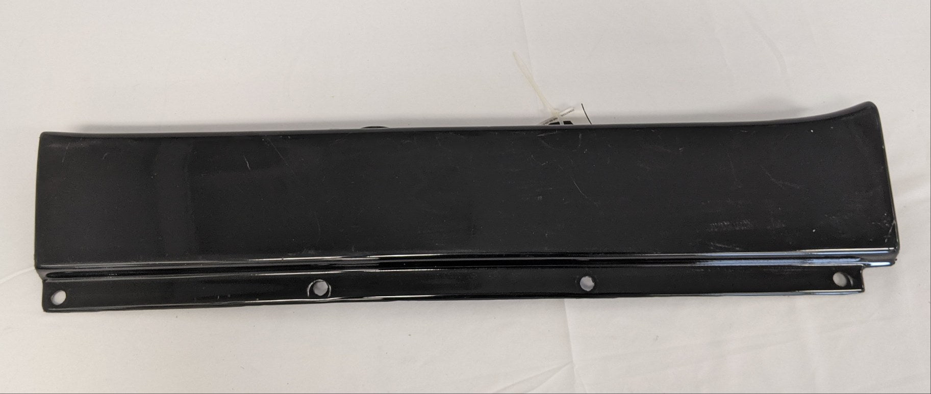 Used Freightliner B-Pillar Hinge Cover - P/N 18-45137-000 (3939535093846)