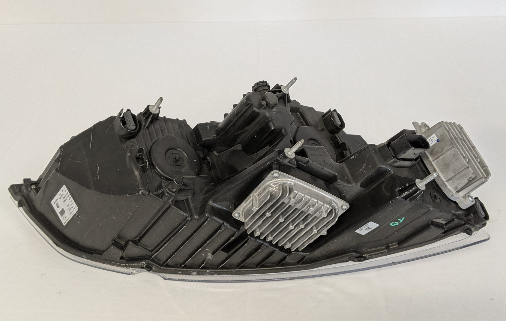 Damaged Freightliner Cascadia P4 LH LED Headlight - P/N A66-01405-002 (9981751984444)