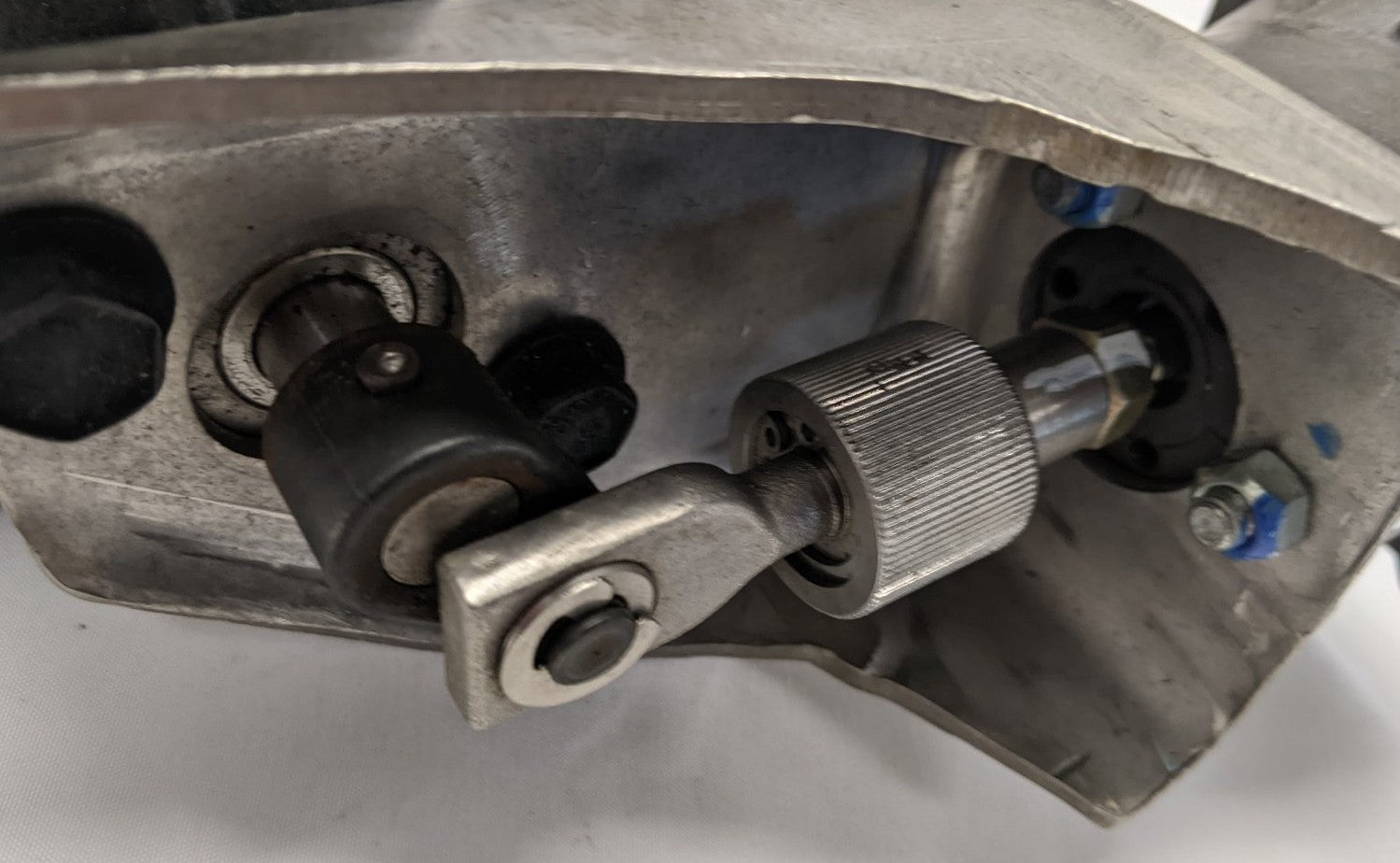 Detroit Diesel S60 EGR Valve Pneumatic | DDE R23533705