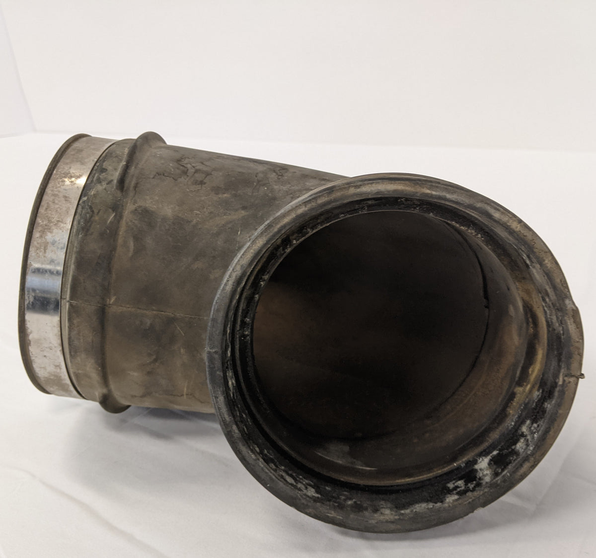 Used Detroit DD15 Air Intake EPDM Turbo Elbow Pipe - P/N 03-38136-000 (10049502675260)