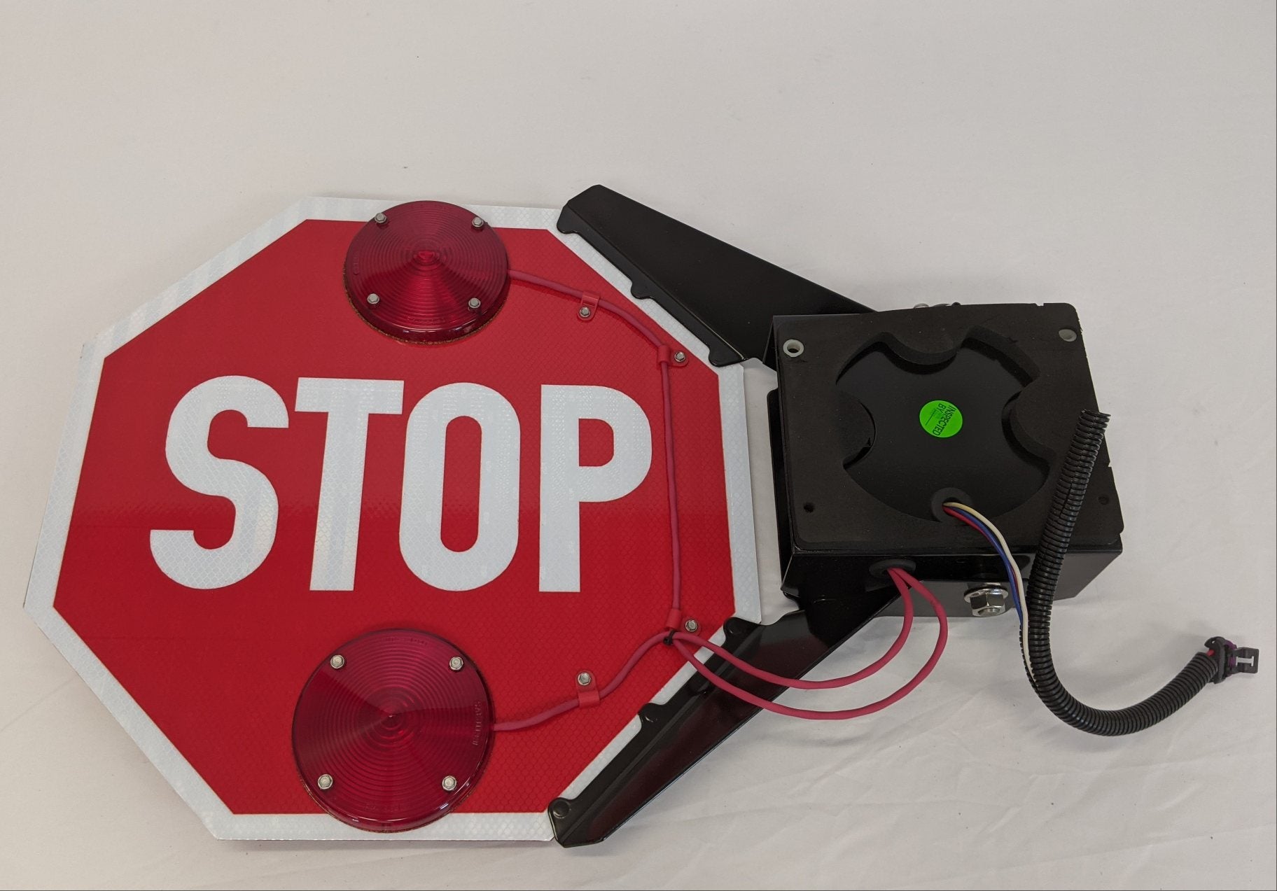 New Thomas Built Bus Defender Stop Arm Sign w/ Lights - P/N TBB209046 (10118315311420)