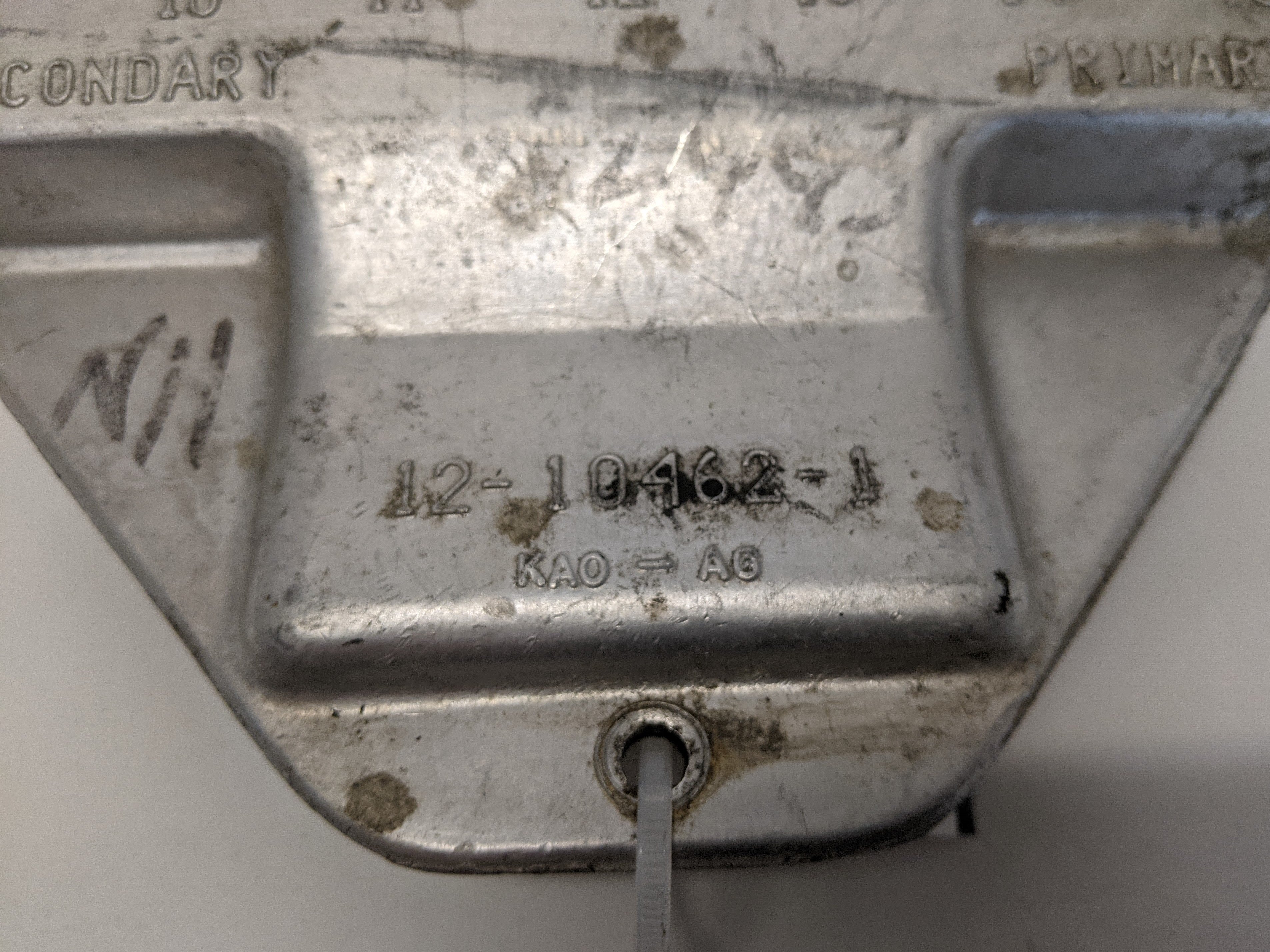 Used Freightliner FLD Aluminum Air, Oil Manifold - P/N 12-10462-001 (10016270451004)