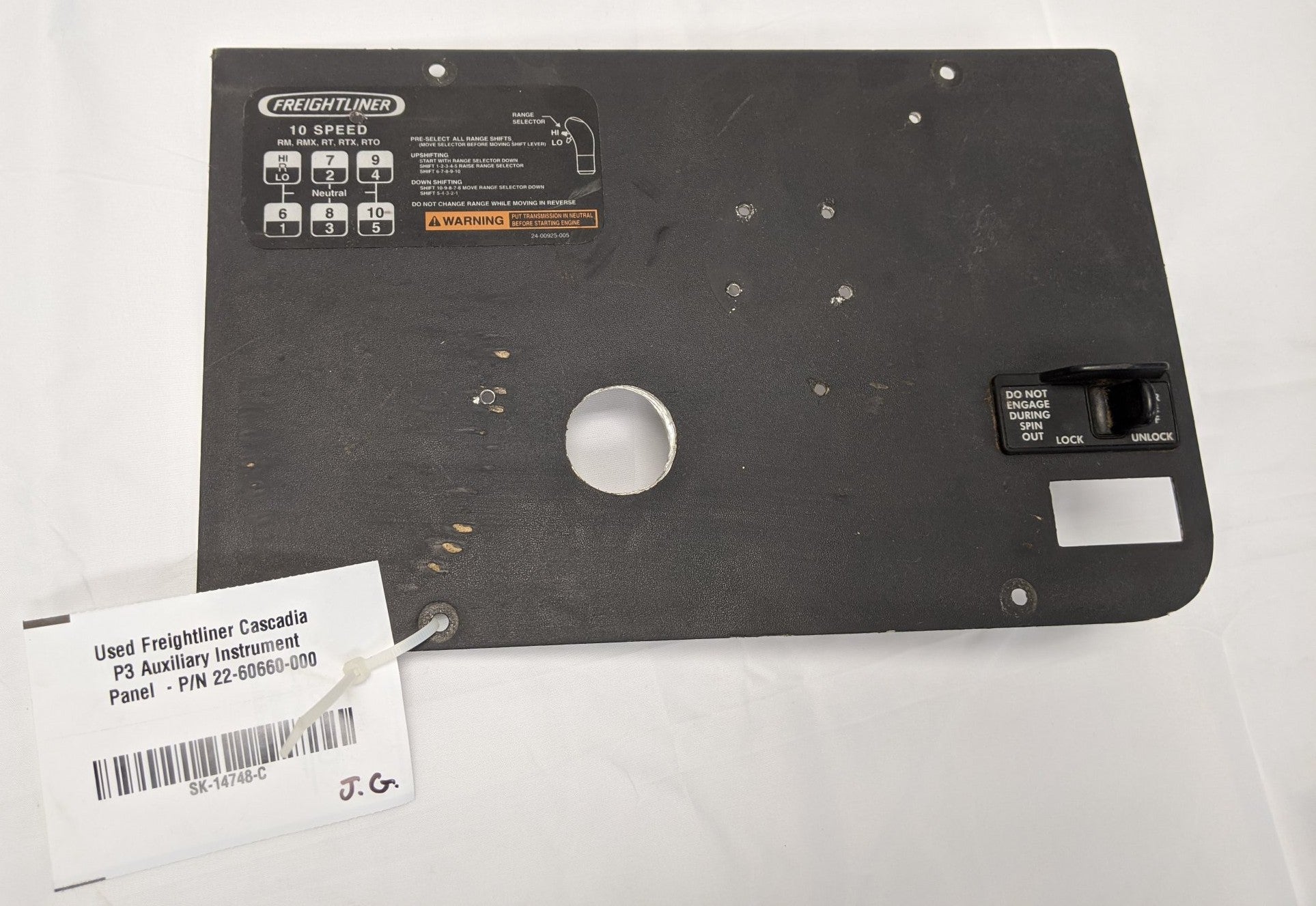 Freightliner Cascadia P3 Auxiliary Instrument Panel - 22-60660-000