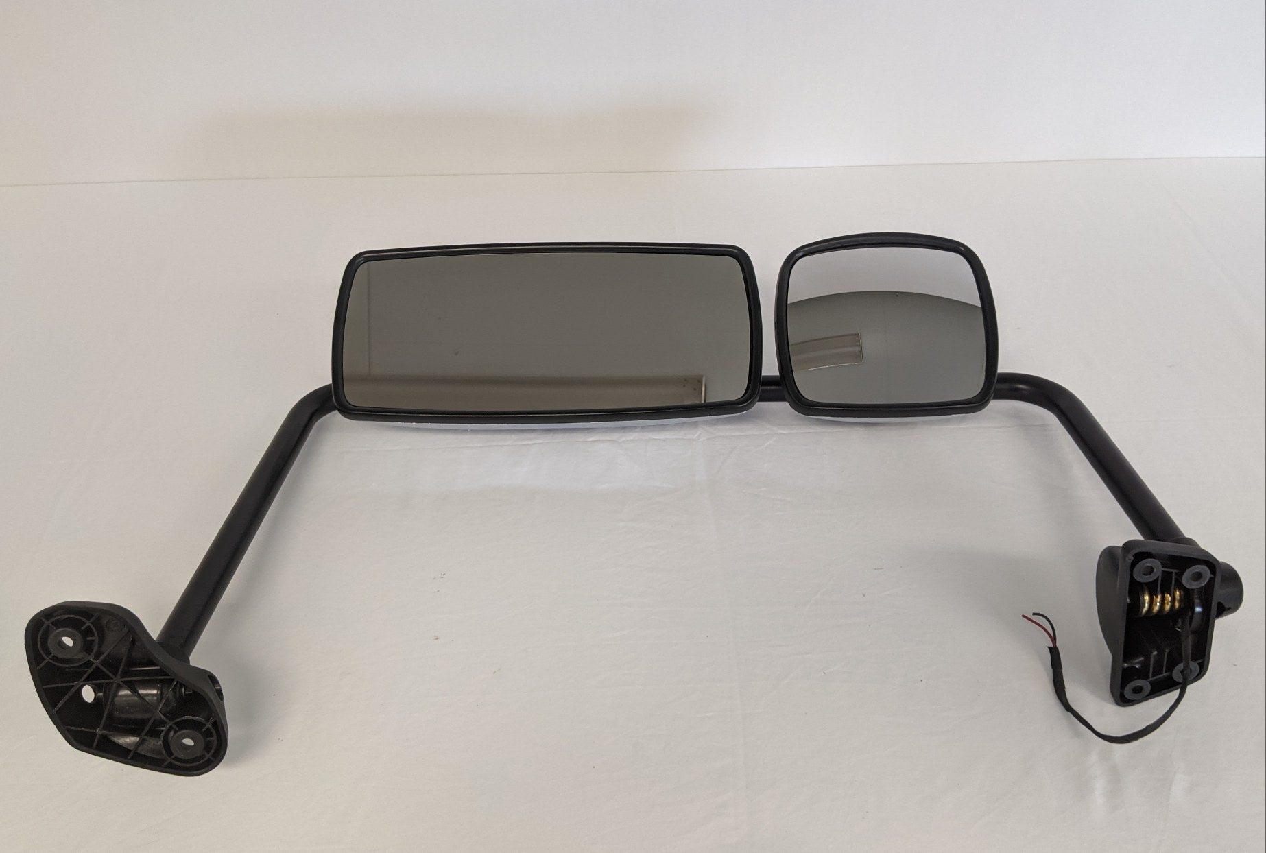 *Plug Cut Off, Cracked* Freightliner M2 RH Manual BRT Mirror - P/N A22-74244-004 (9931380654396)