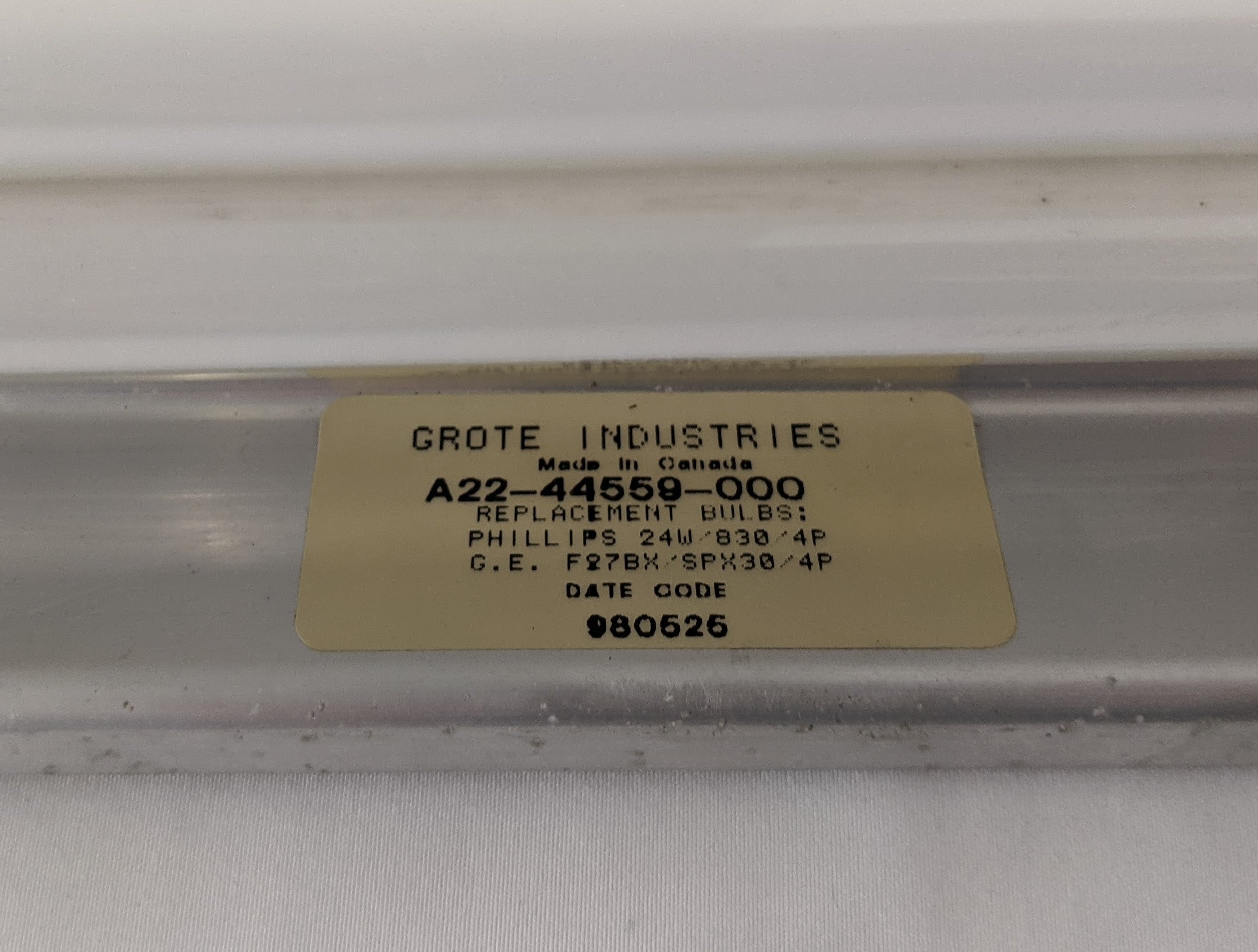 Used Freightliner Century Fluorescent Front Sleeper Lamp - P/N A22-44559-000 (10042804830524)