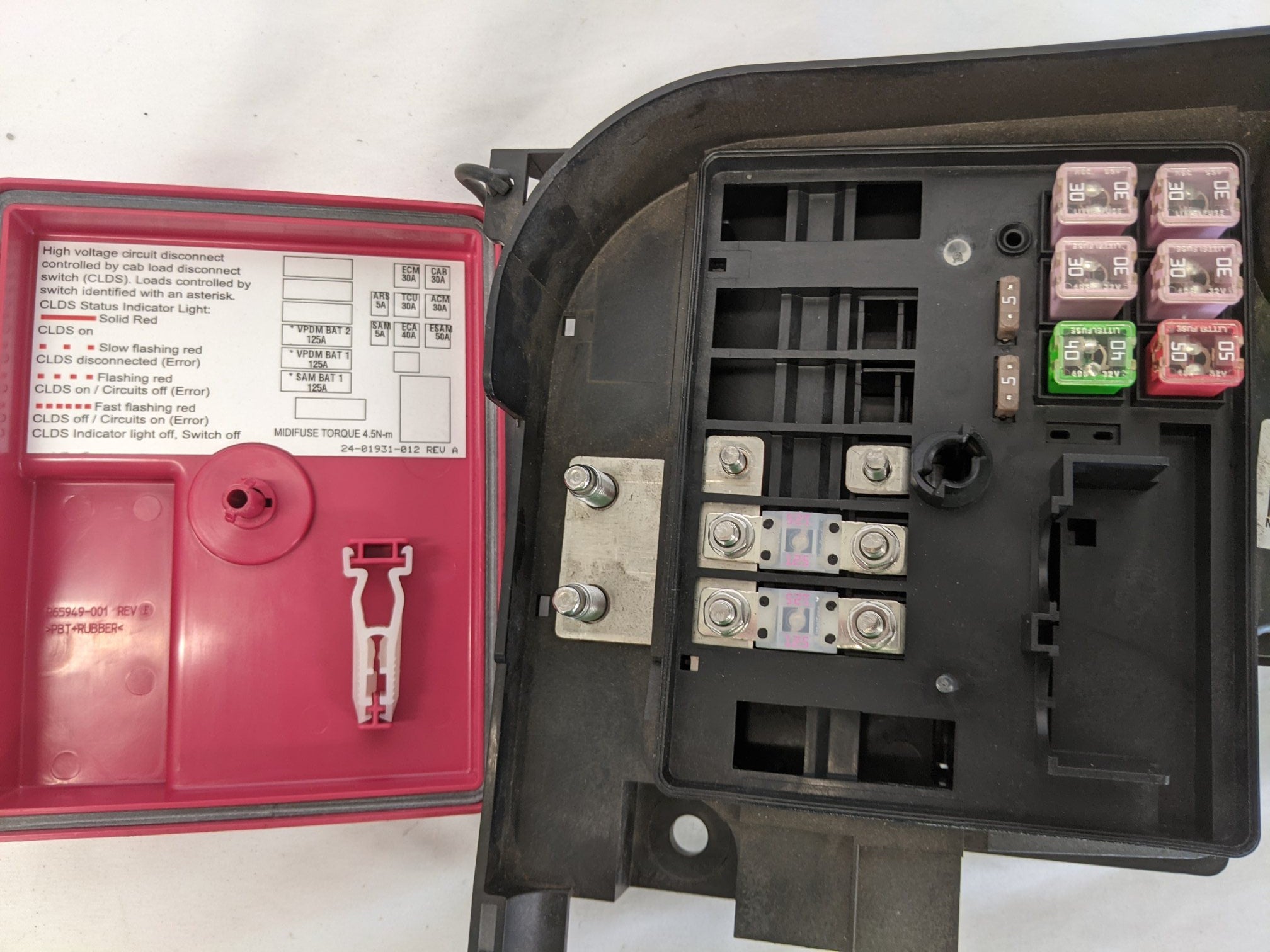 Daimler No Canter Battery Cable Access Main Power Module - P/N A66-01831-002 (10173276750140)