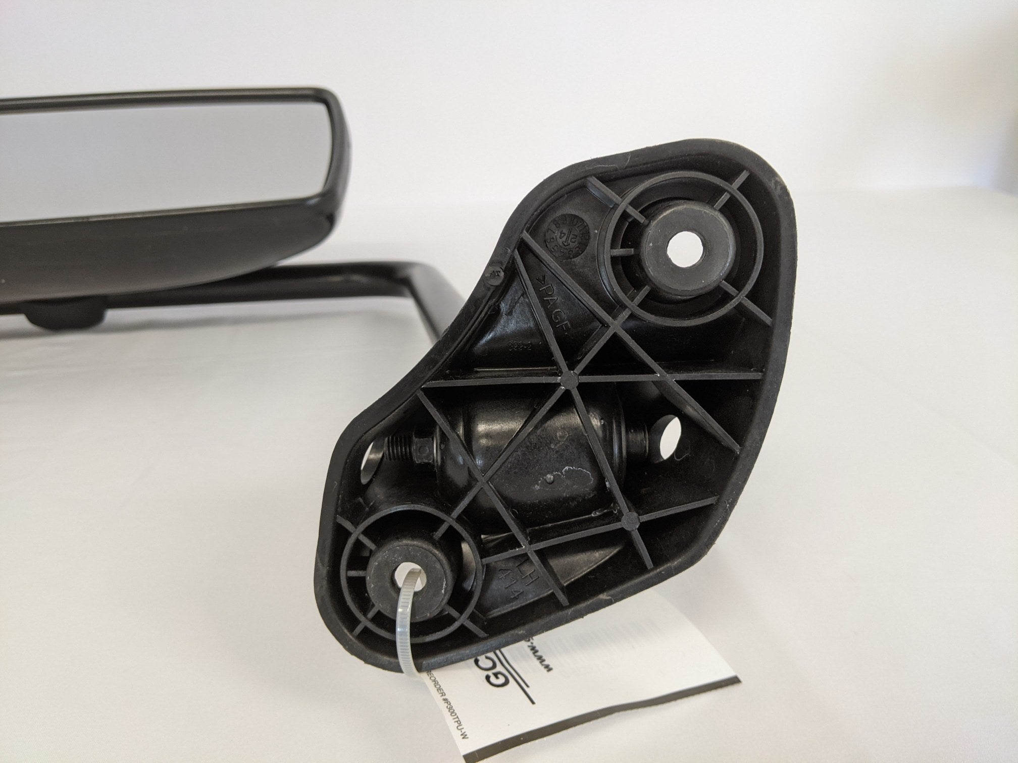 *Broken Mounts* Freightliner M2 LH Cummins Black Mirror - P/N A22-74243-062 (9913565643068)