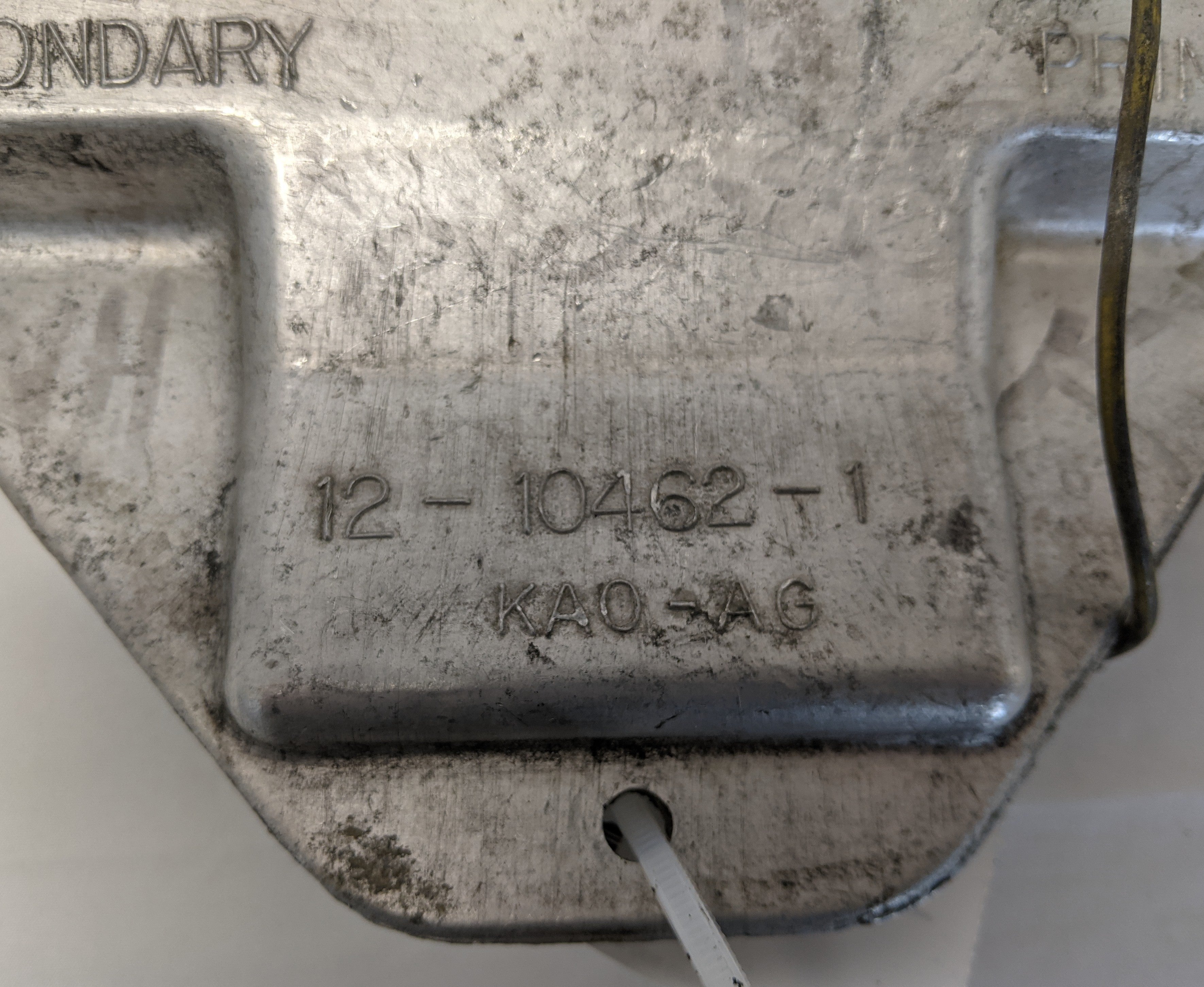 Used Freightliner FLD Aluminum Oil, Air Manifold - P/N 12-10462-001 (10016278282556)