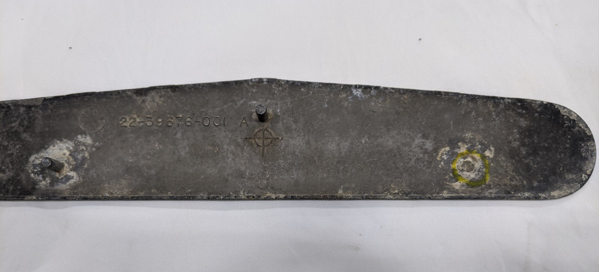 Damaged Freightliner Truck Nameplate Emblem - P/N 22-39676-001 (10029538410812)