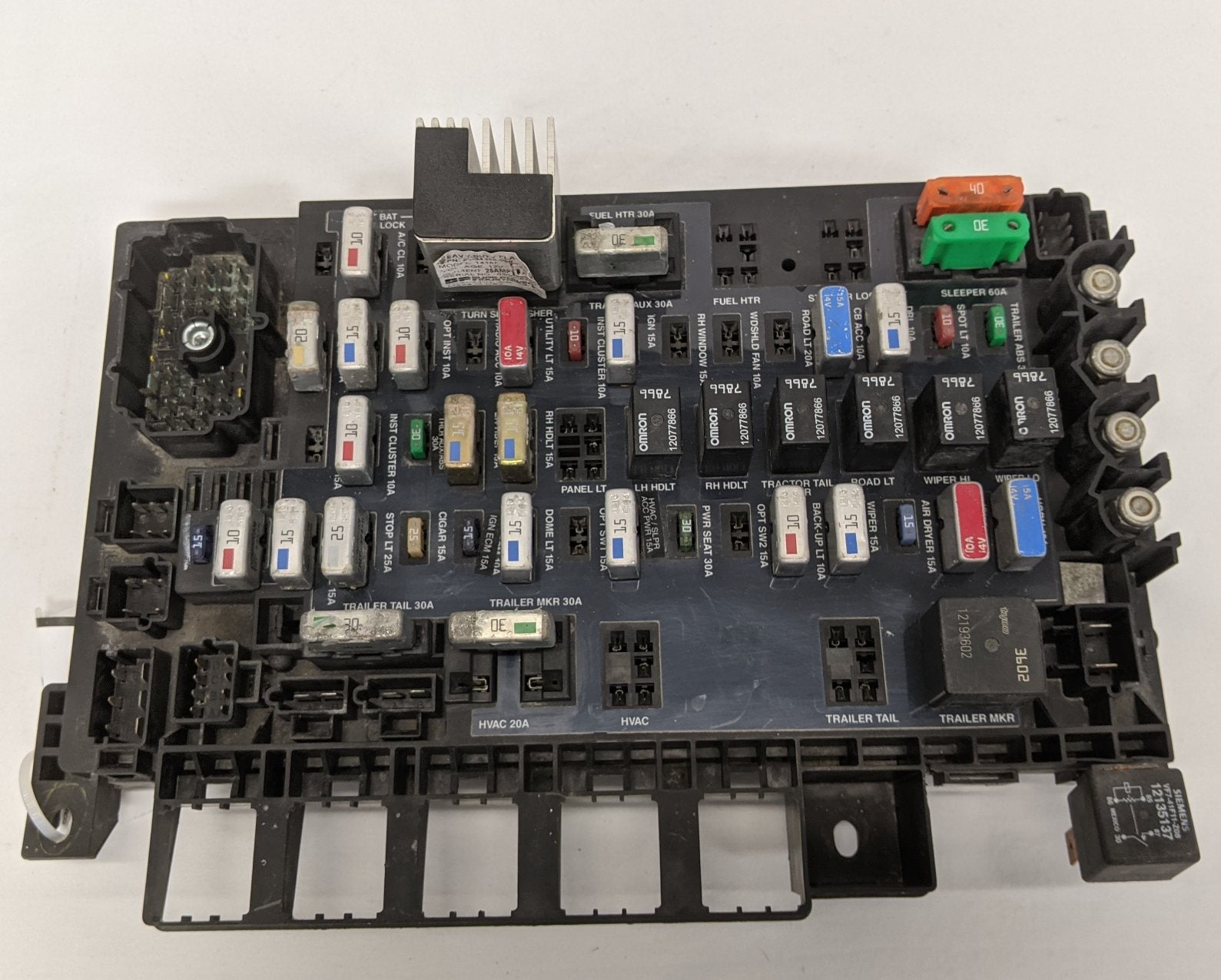 Damaged Freightliner Columbia FLX PDM Main Power Module - P/N A06-40943-000 (10020595597628)