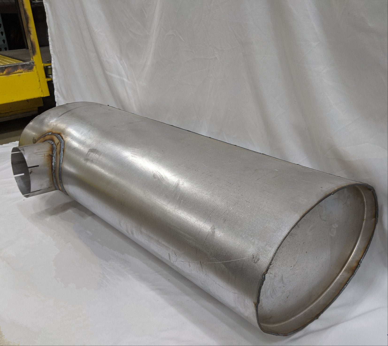 New Freightliner Nelson Global Products Oval Muffler - P/N NGP 86503M (10141444407612)