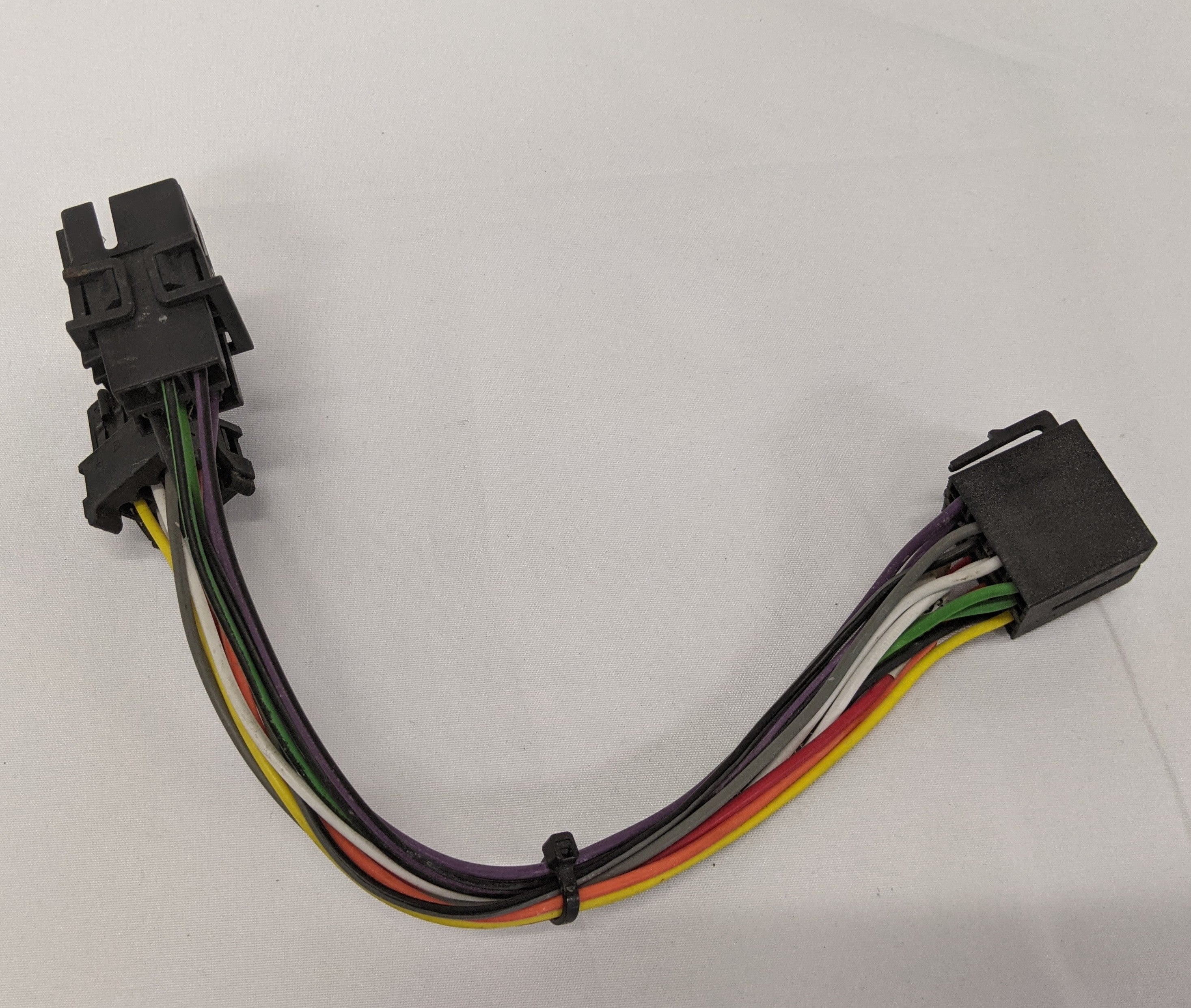 Used Delphi Freightliner Radio Wiring Harness Adapter (10029495222588)