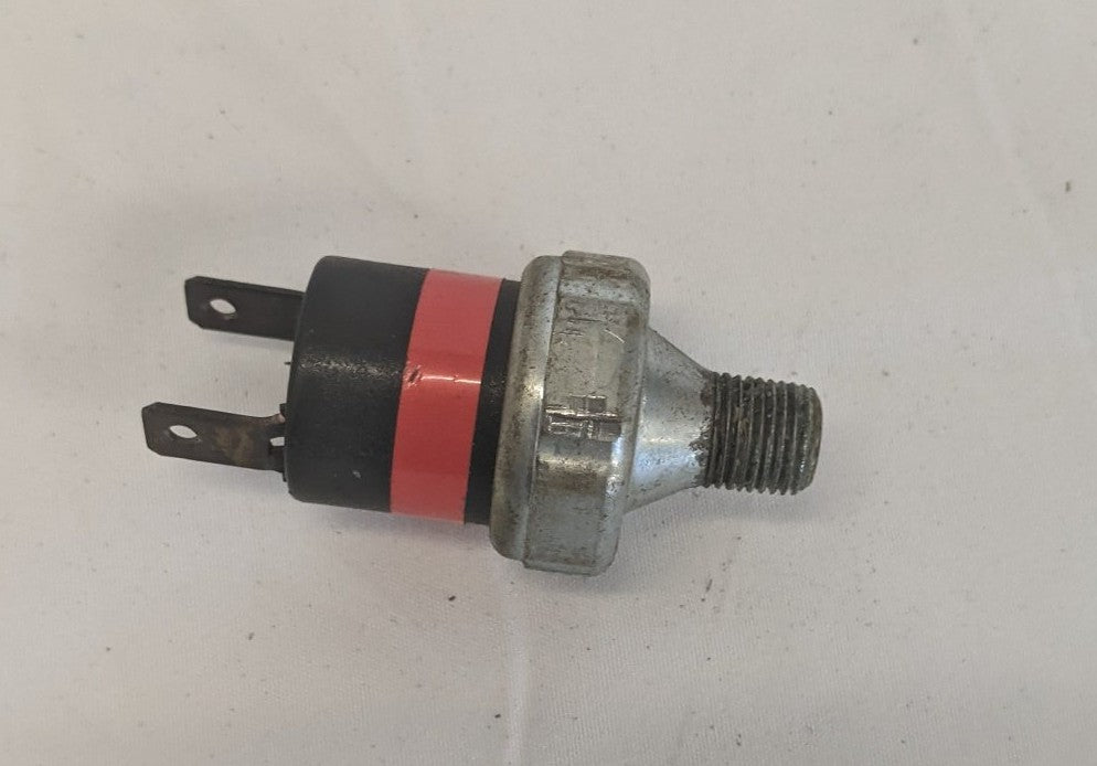 Used Freightliner Normally Open Air Pressure Cut-Off Switch