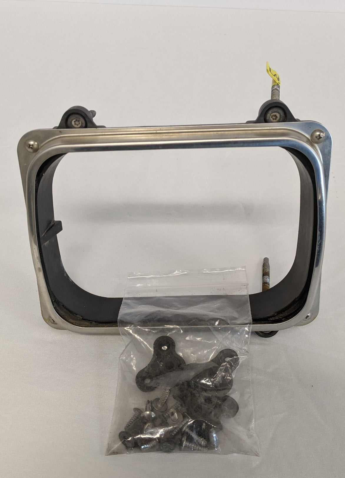 Used Western Star 4700 LH Headlight Retainer Ring - P/N GNR 209182H3 (9999946481980)